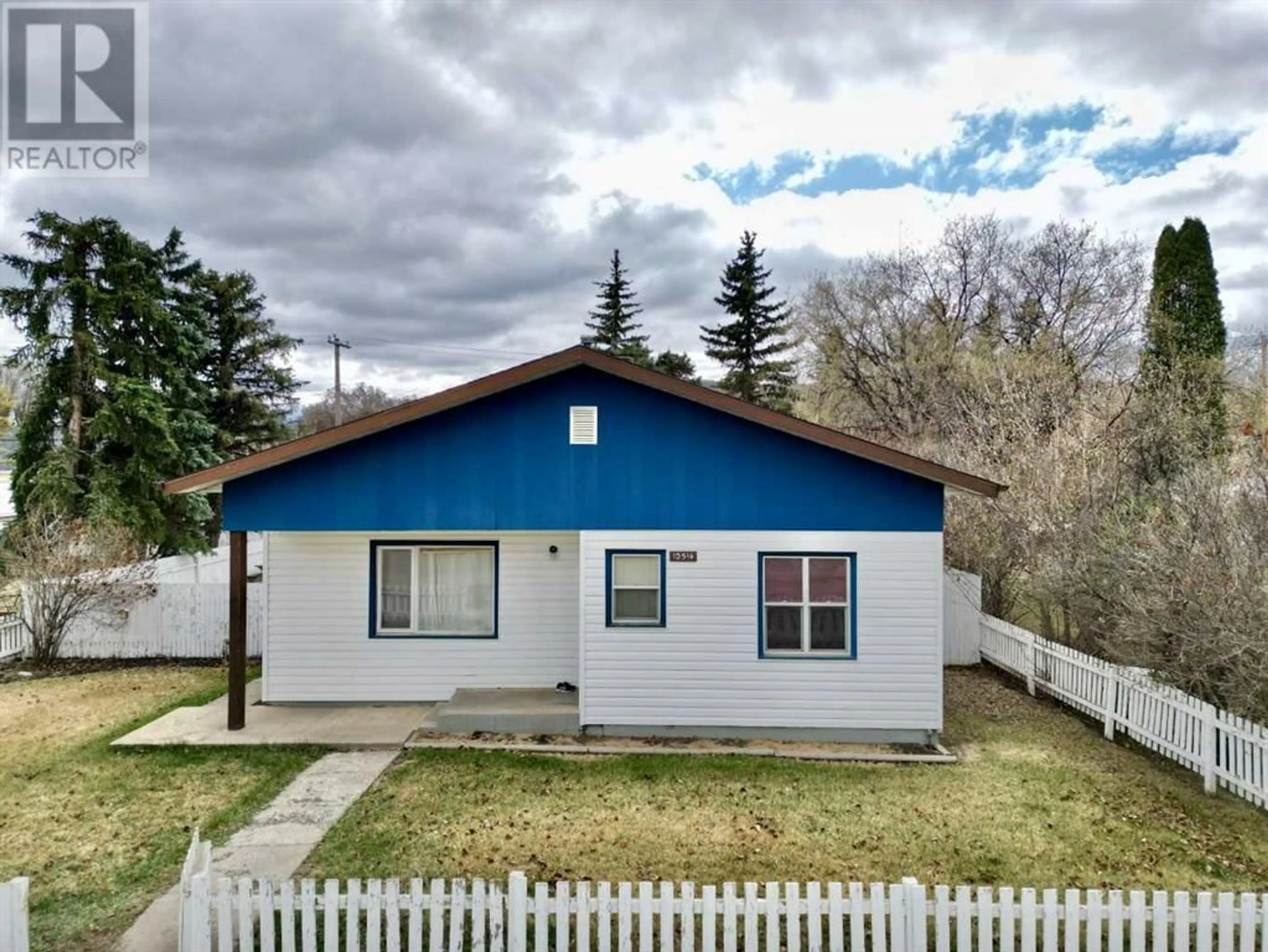 Frontside or backside of a home for 10514 101 Street, Peace River Alberta T8S1L1