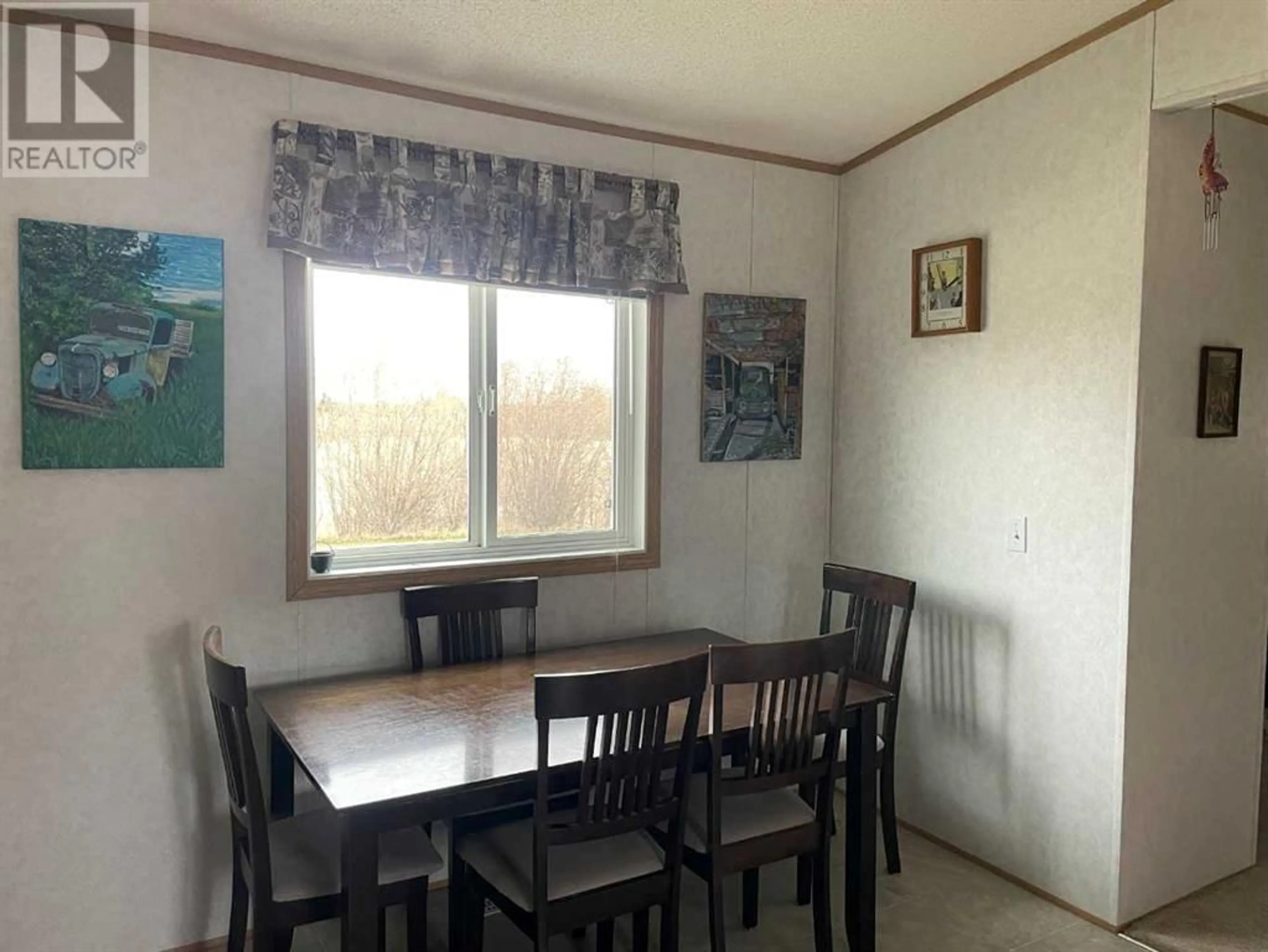 Dining room for 5040 47 Street, Hardisty Alberta T0B1V0