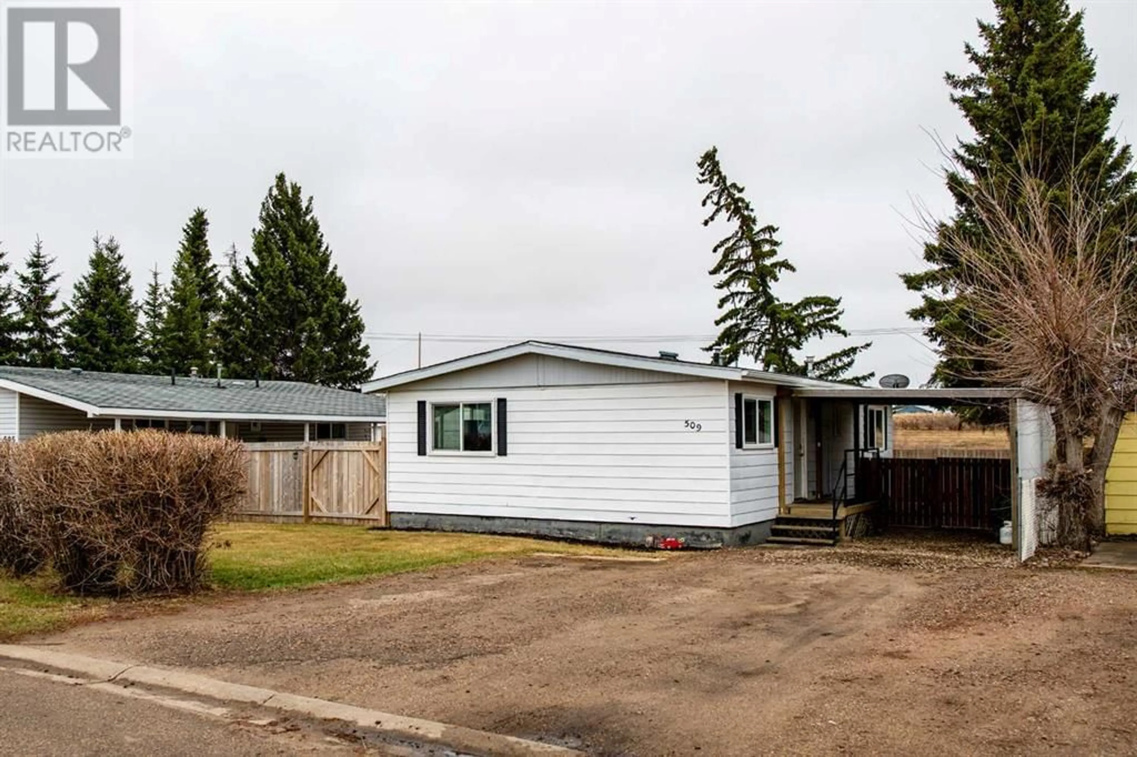 Frontside or backside of a home for 509 2 AvenueCrescent, Wainwright Alberta T9W1A3