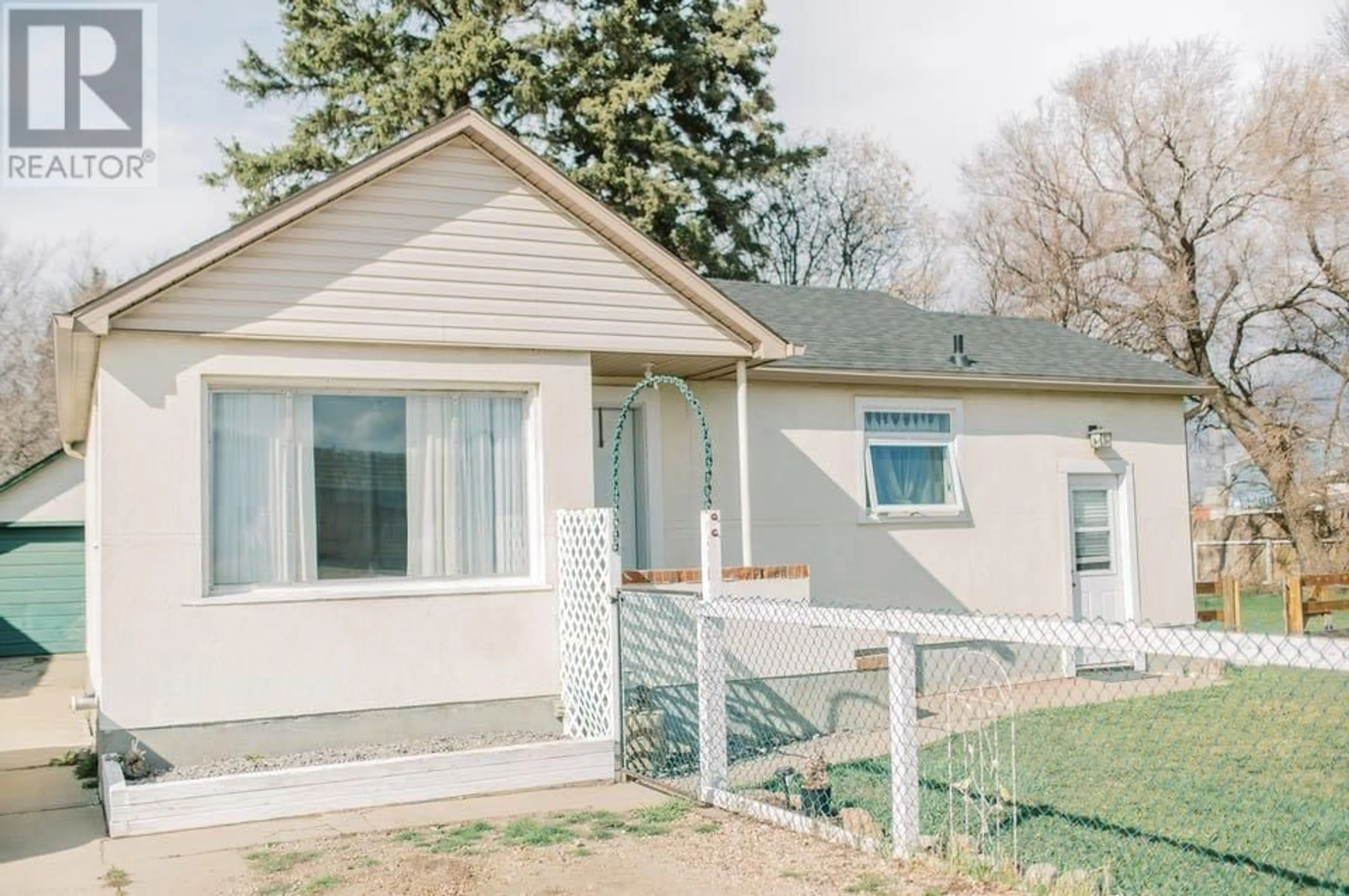 Frontside or backside of a home for 4204 49 Avenue, Stettler Alberta T0C2L2