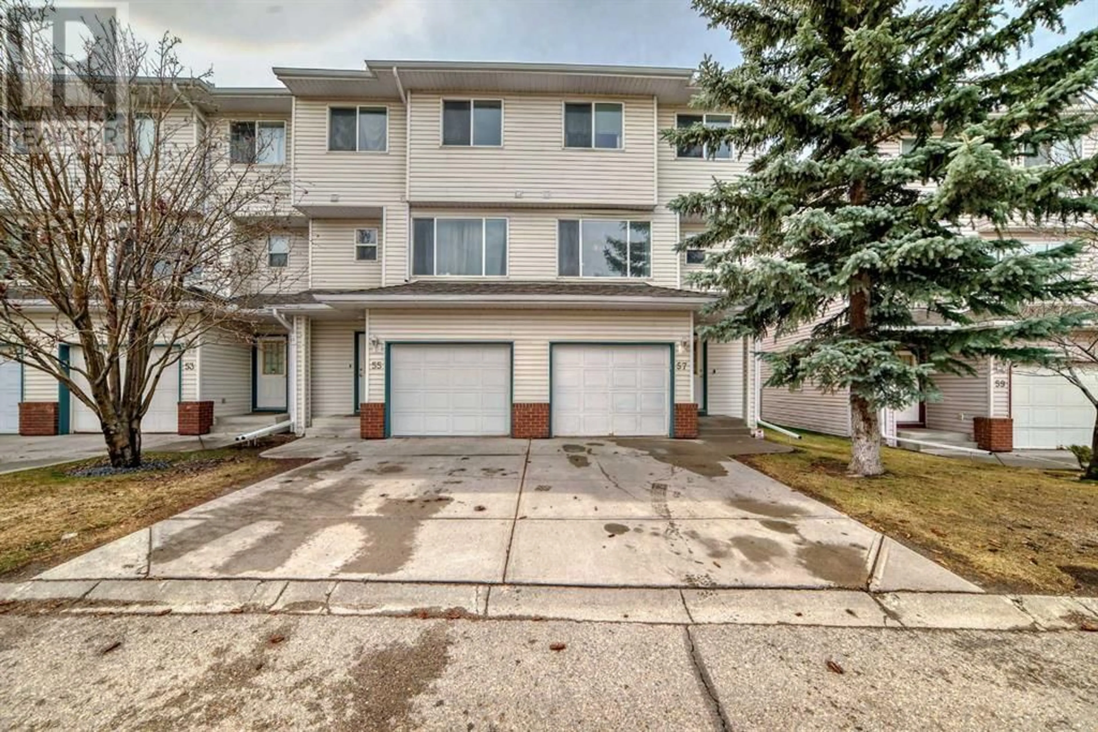 A pic from exterior of the house or condo for 57 Harvest Oak Circle NE, Calgary Alberta T3K4S6