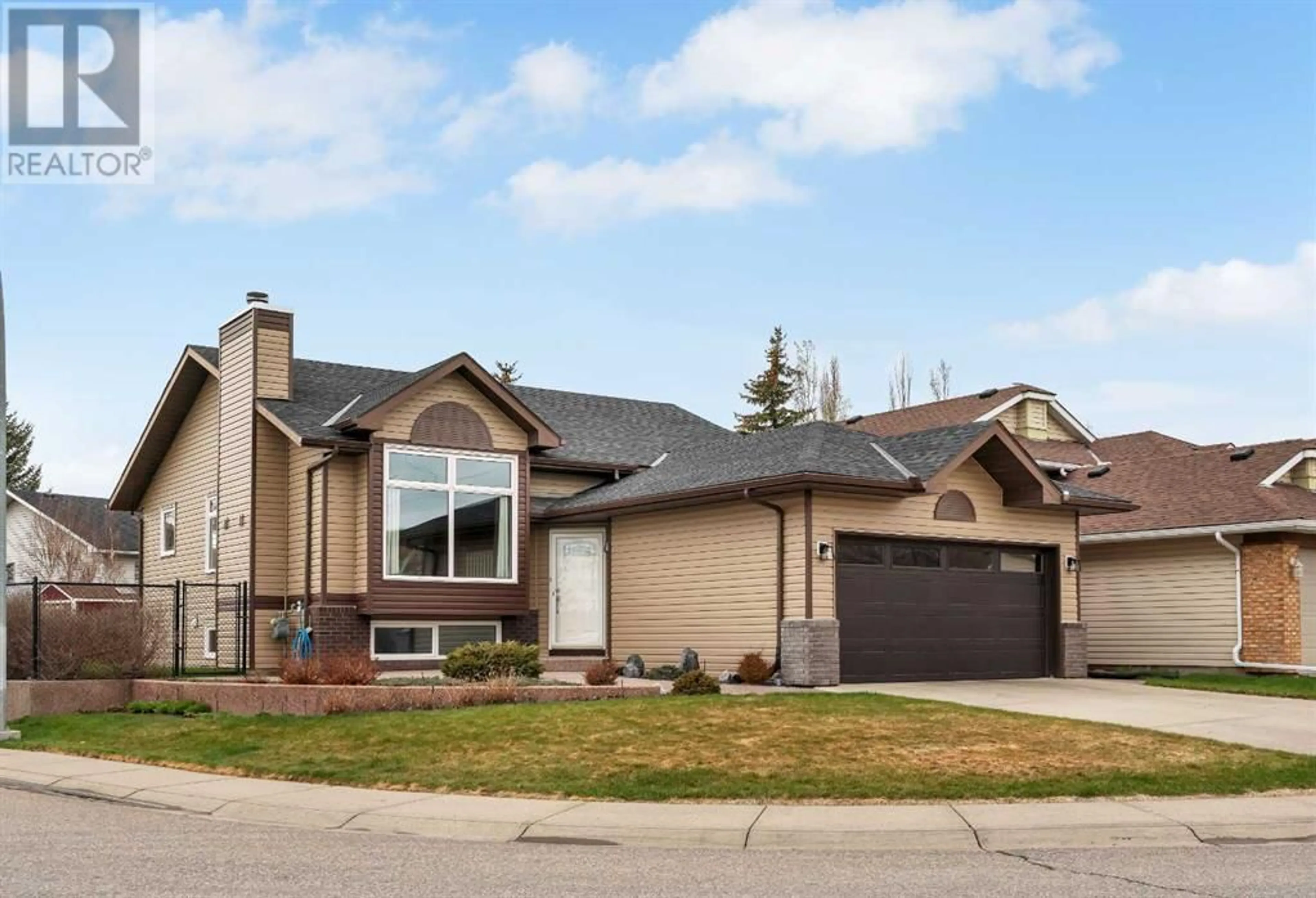 Frontside or backside of a home for 79 Riverstone Crescent SE, Calgary Alberta T2C4A5