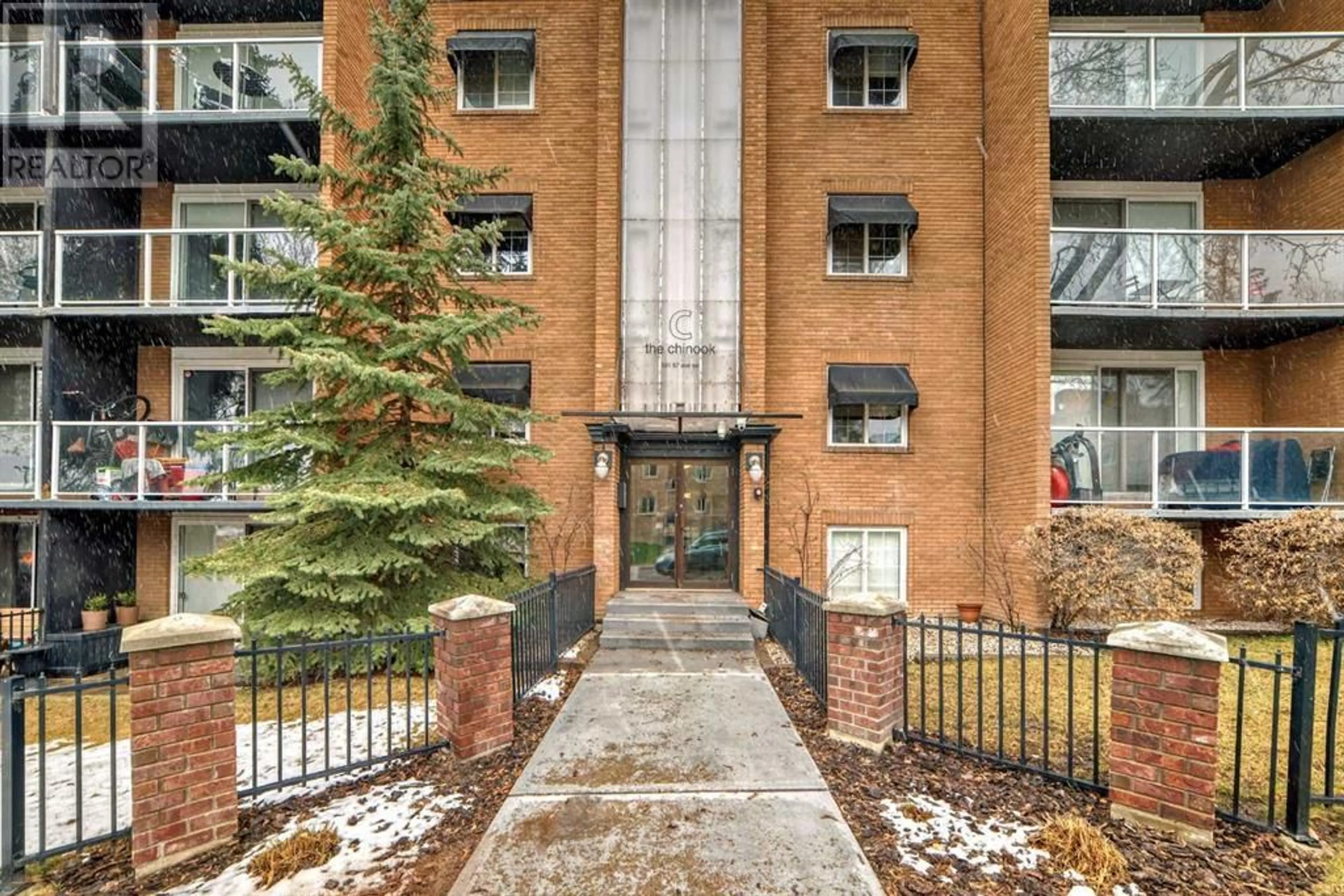 A pic from exterior of the house or condo for 304 501 57 Avenue SW, Calgary Alberta T2V0H3