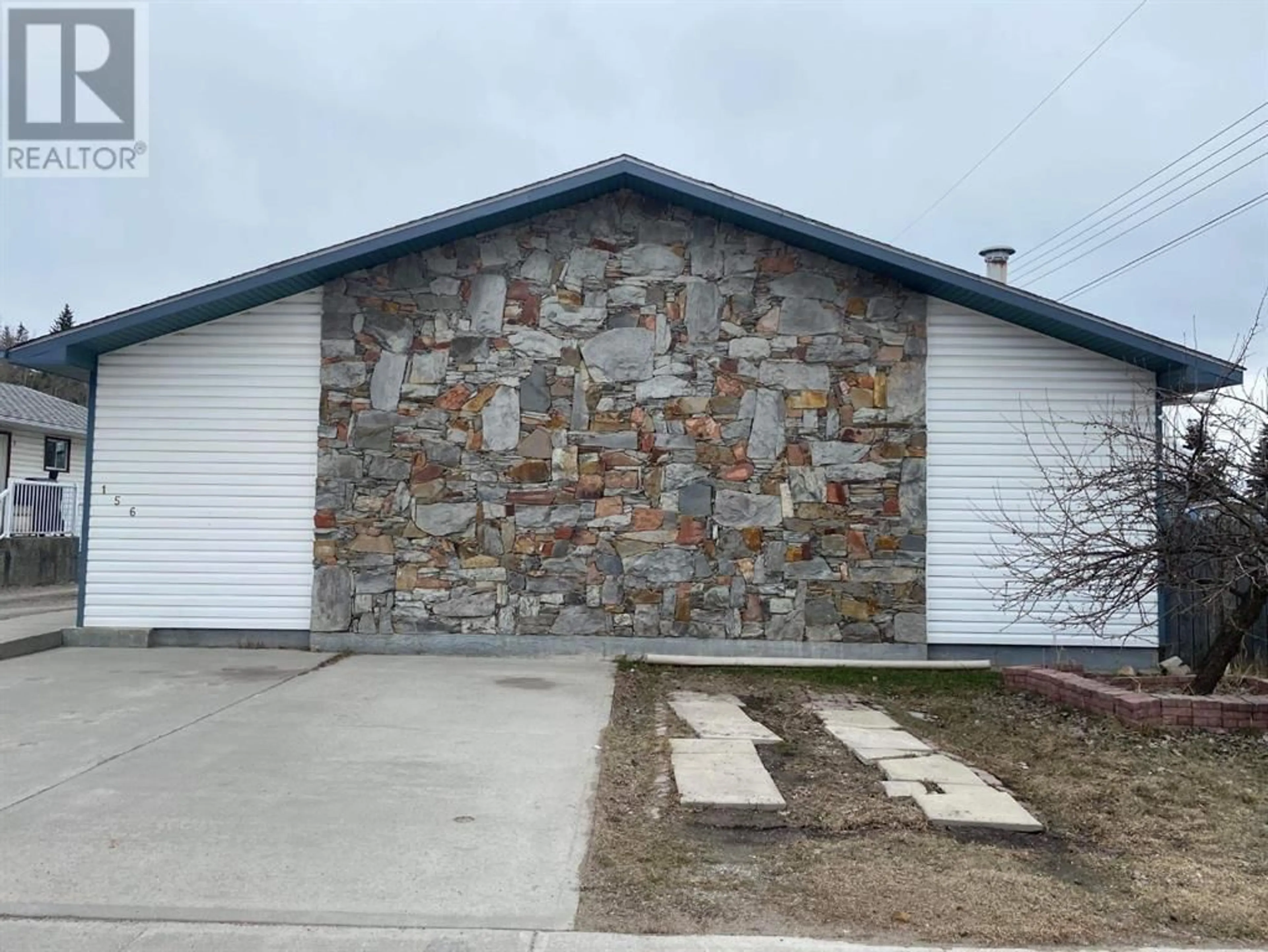 Frontside or backside of a home for 156 Sherwood Drive, Hinton Alberta T7V1P6