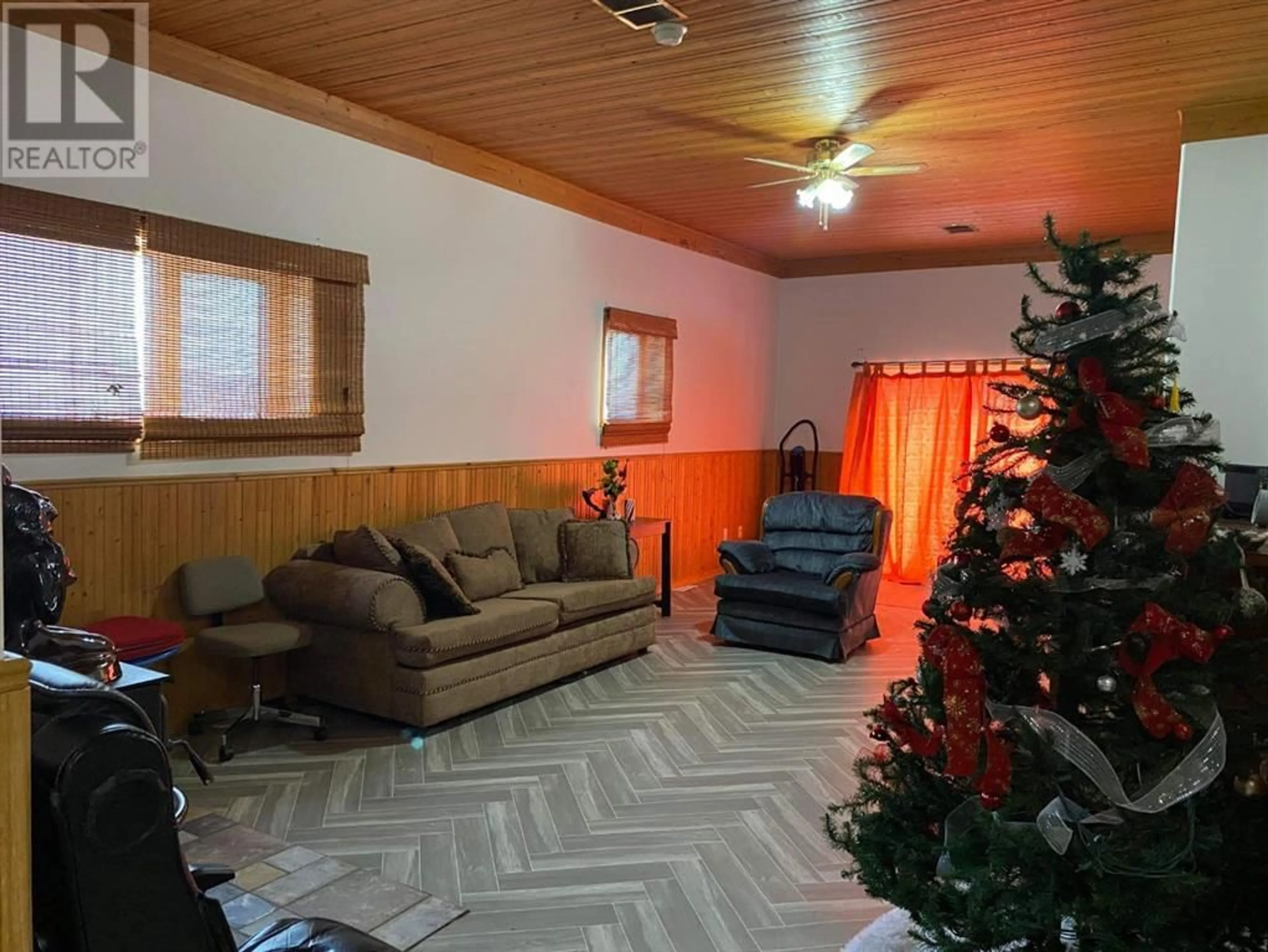 Living room for 156 Sherwood Drive, Hinton Alberta T7V1P6