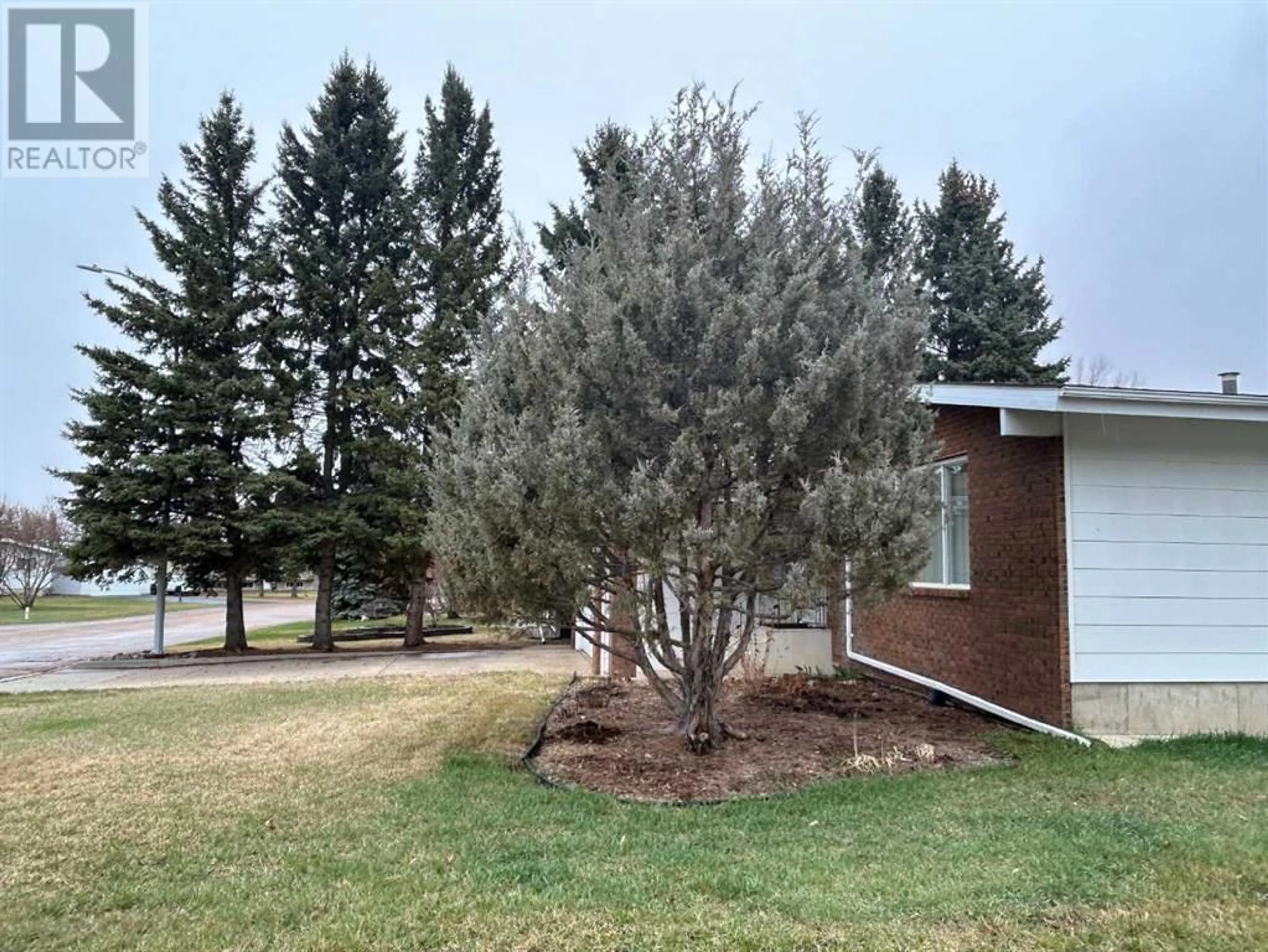 A pic from exterior of the house or condo for 5212 58 Street, Vermilion Alberta T9X1V7