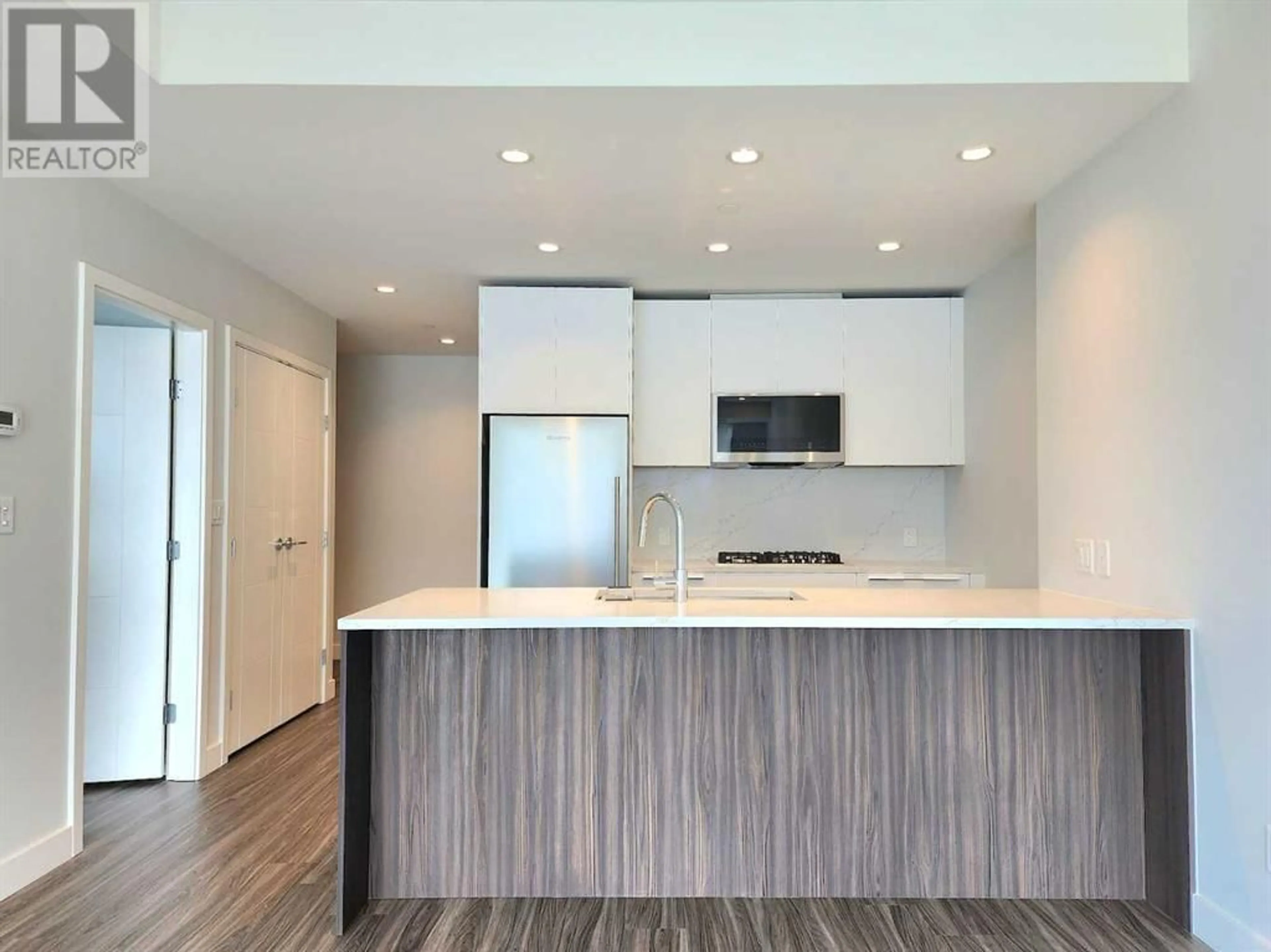 Contemporary kitchen for 1101 530 3 Street SE, Calgary Alberta T2G2L8