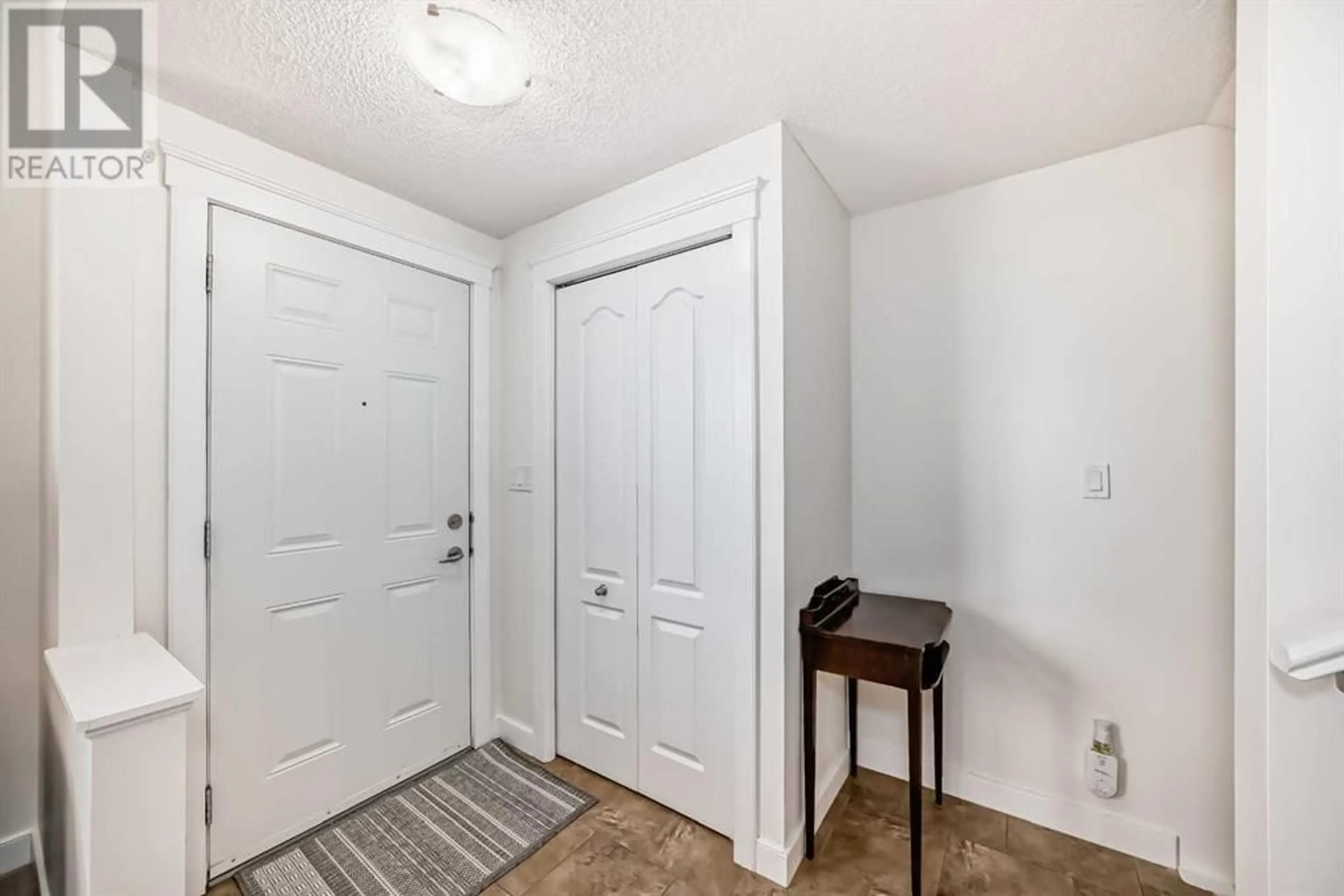 Indoor entryway for 4004 2370 Bayside Road SW, Airdrie Alberta T4B0N1