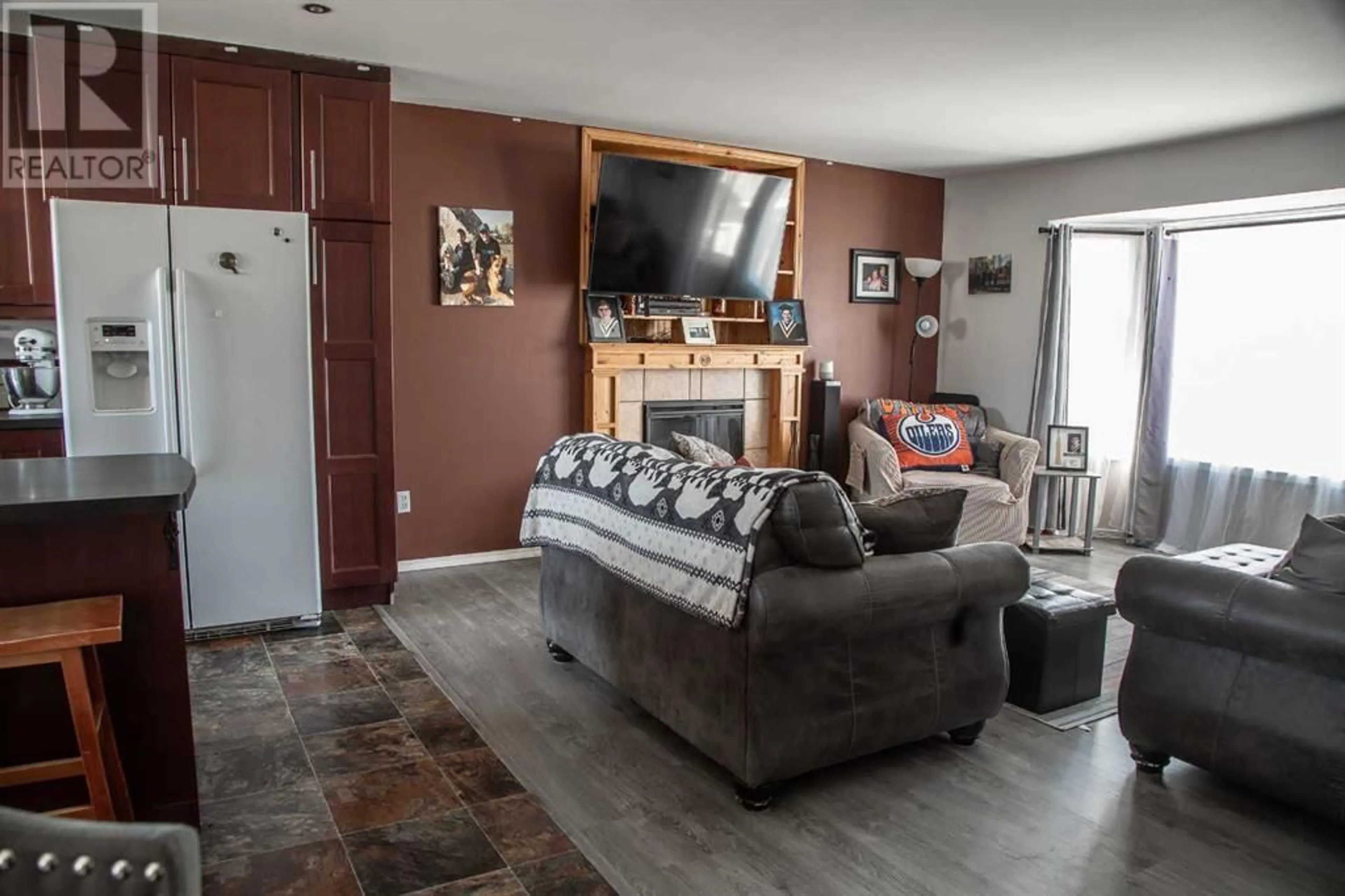 Living room for 10308 104 Avenue, High Level Alberta T0H1Z0