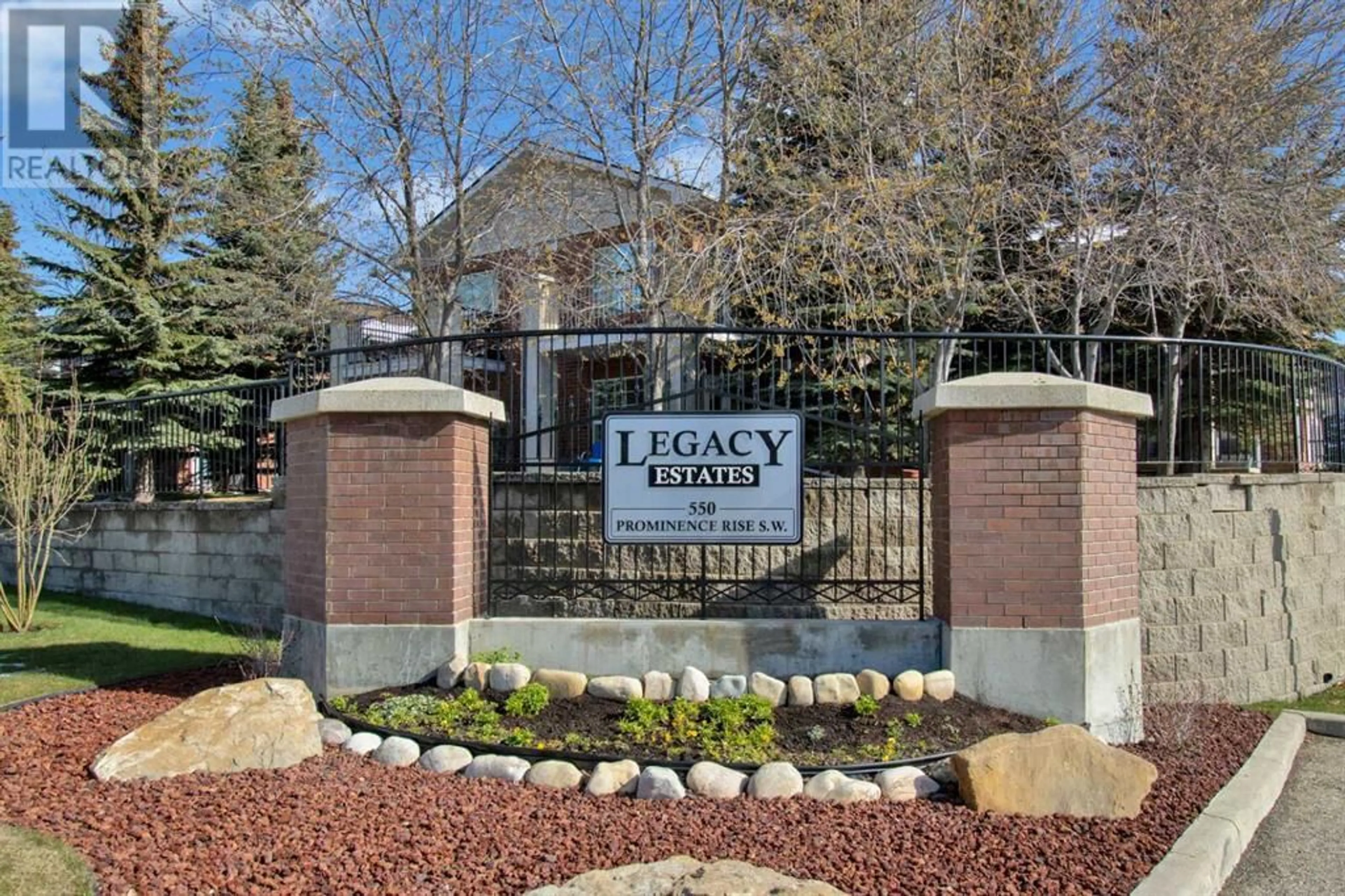 Indoor entryway for 209 550 Prominence Rise SW, Calgary Alberta T3H5J1