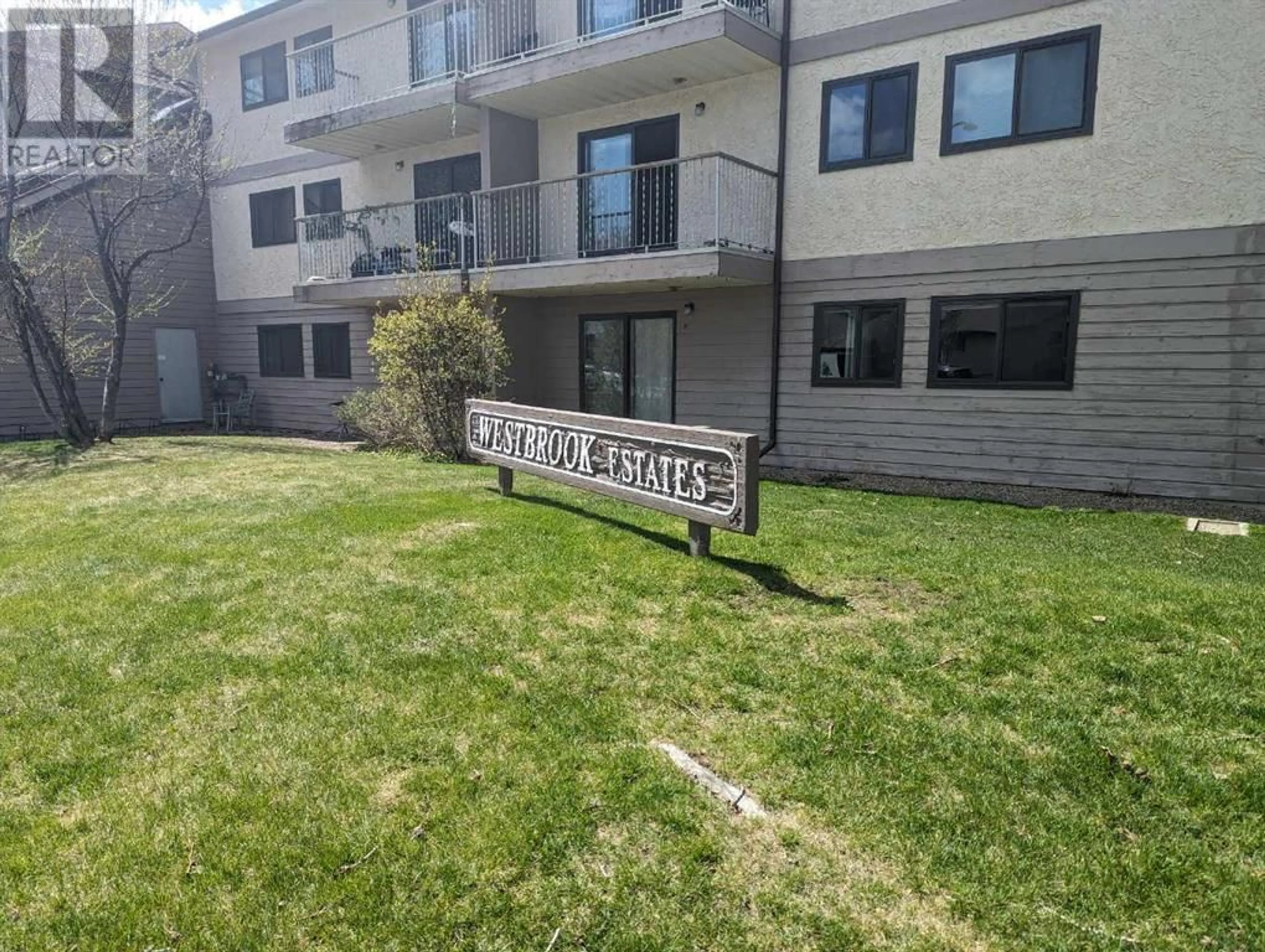A pic from exterior of the house or condo for 203 855 Columbia Boulevard W, Lethbridge Alberta T1K5B8