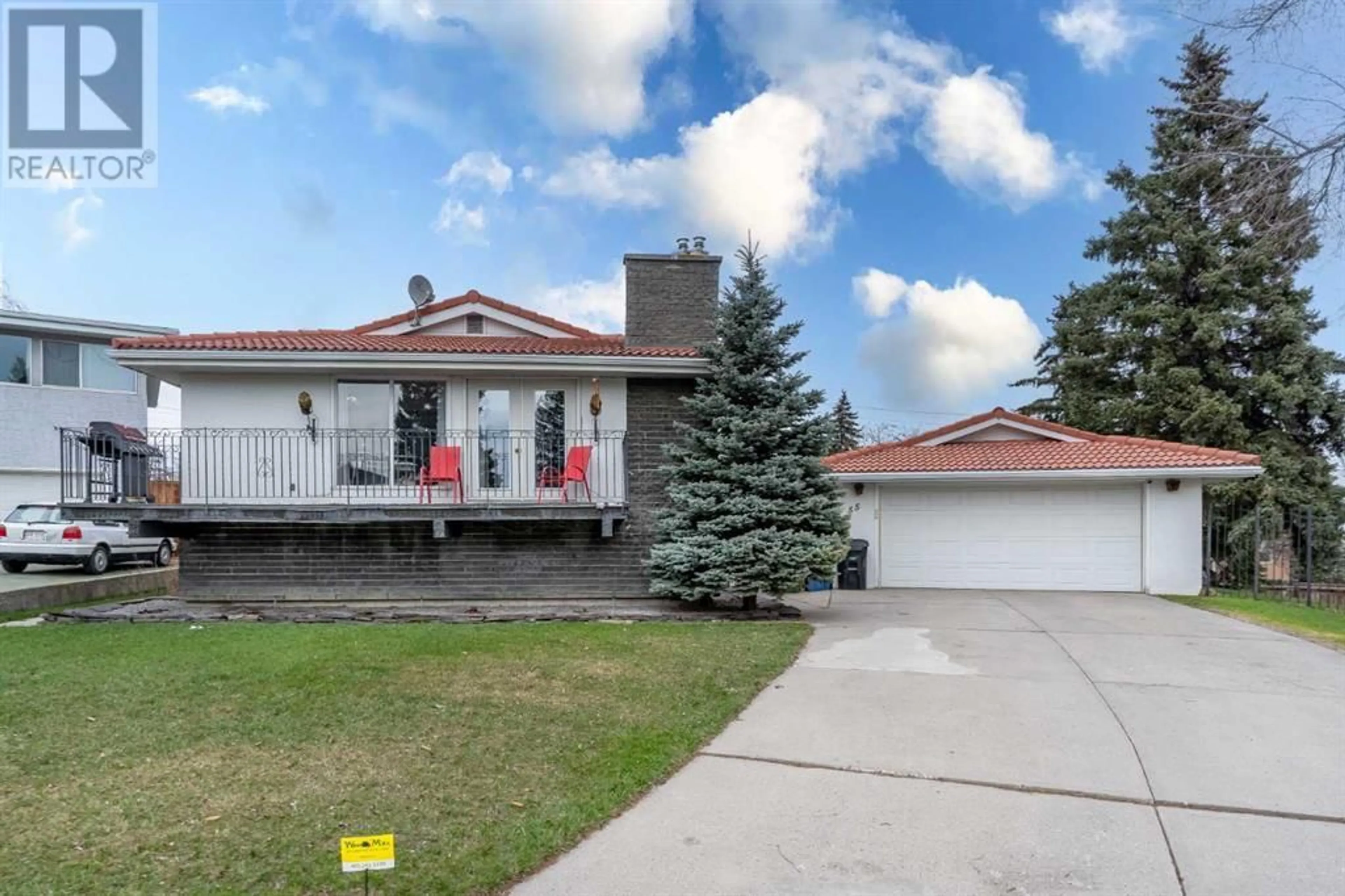 Frontside or backside of a home for 55 Coleridge Crescent NW, Calgary Alberta T2K1X8
