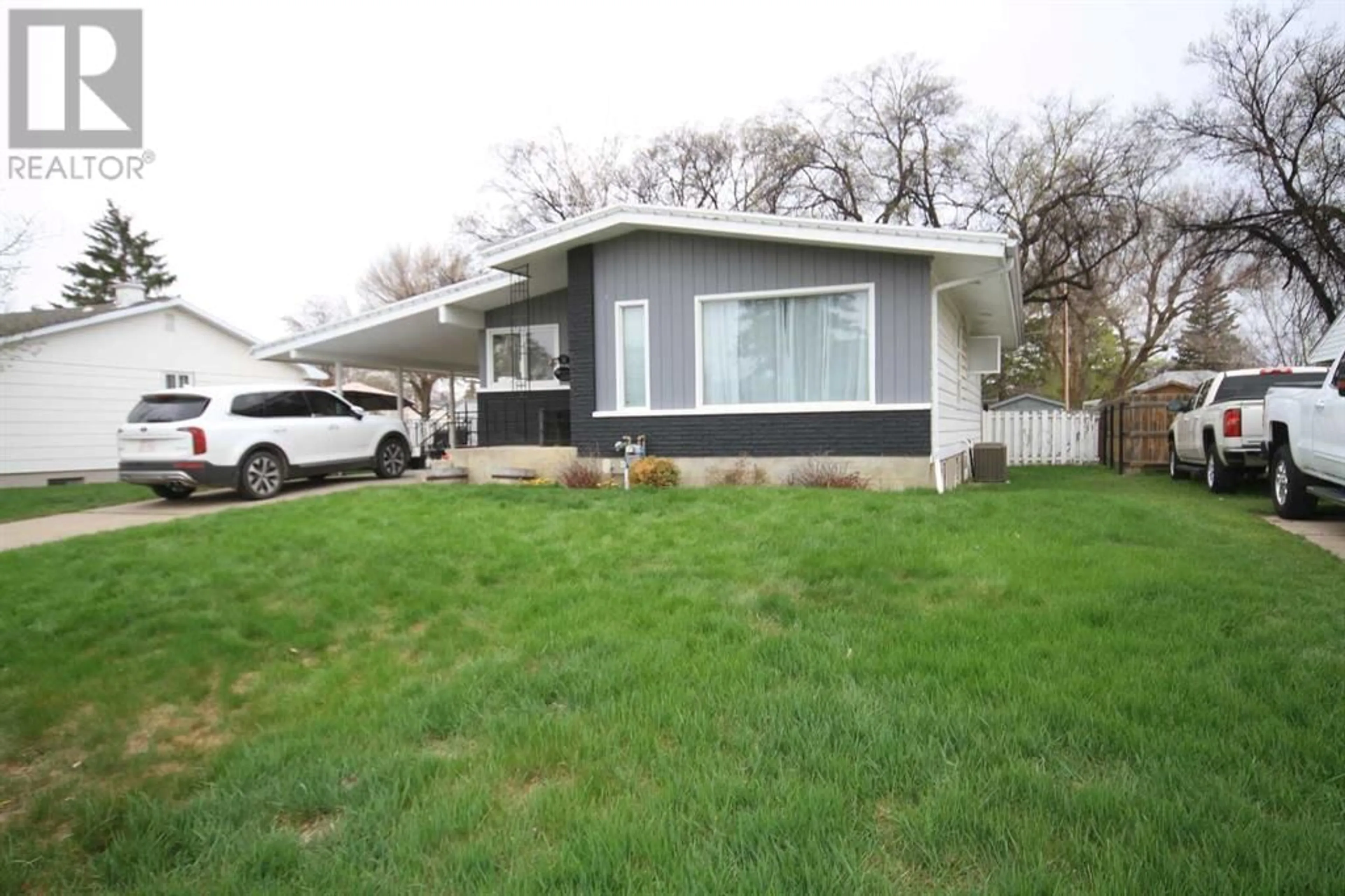 Frontside or backside of a home for 5714 53 Street, Taber Alberta T1G1K8