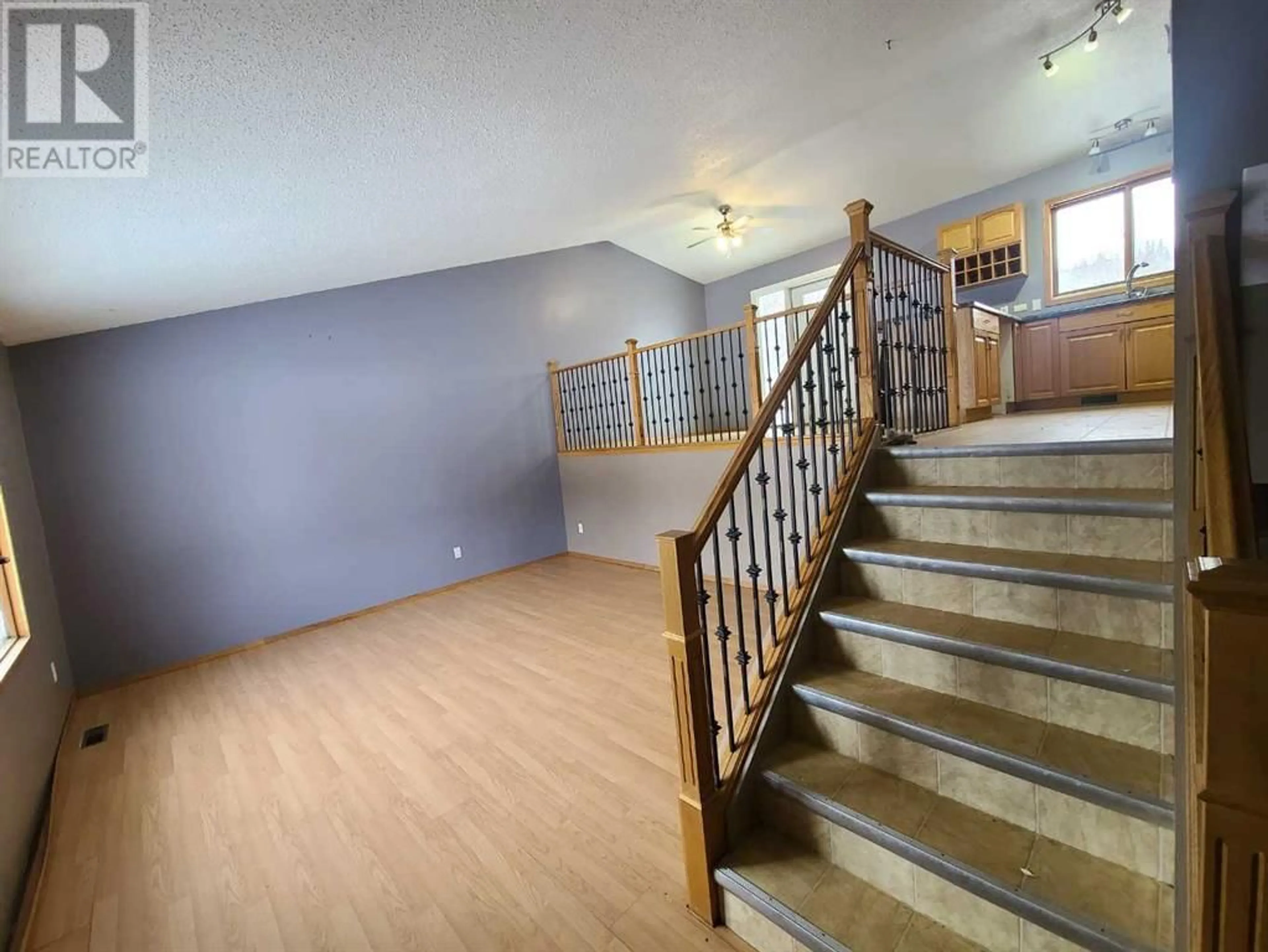 Indoor foyer for 10918 92 Street, Peace River Alberta T8S1P4
