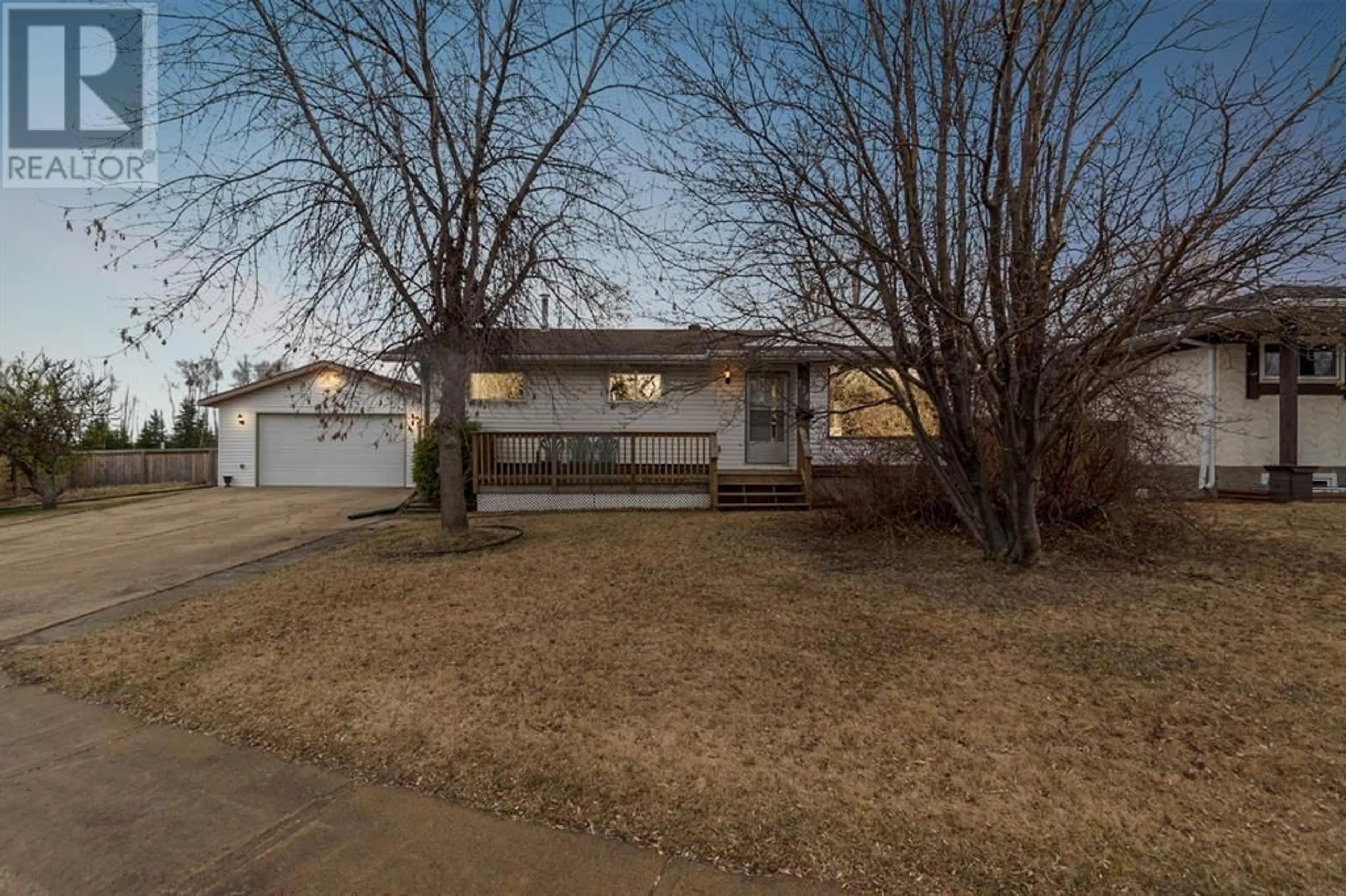Frontside or backside of a home for 154 Hitch Place, Fort McMurray Alberta T9H3V7