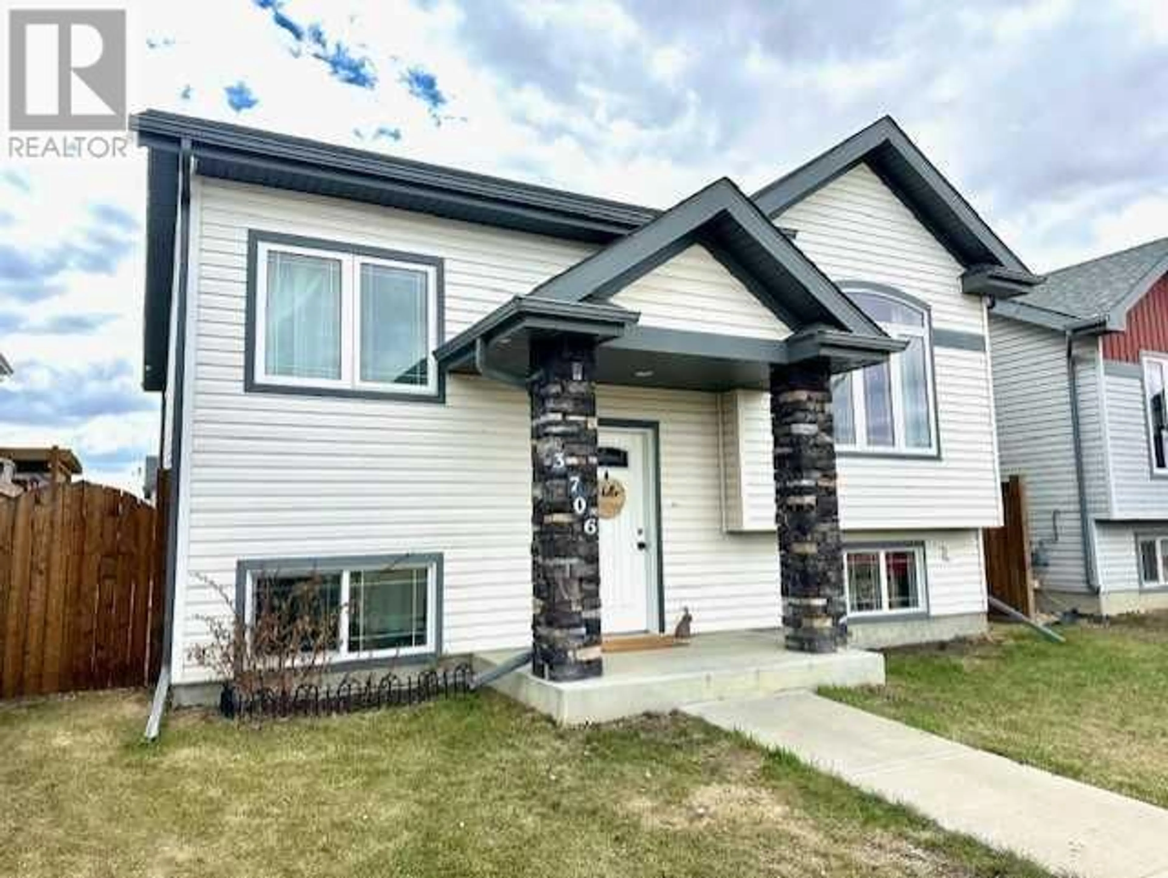 Frontside or backside of a home for 3706 41 Avenue, Lloydminster Saskatchewan S9V2J3