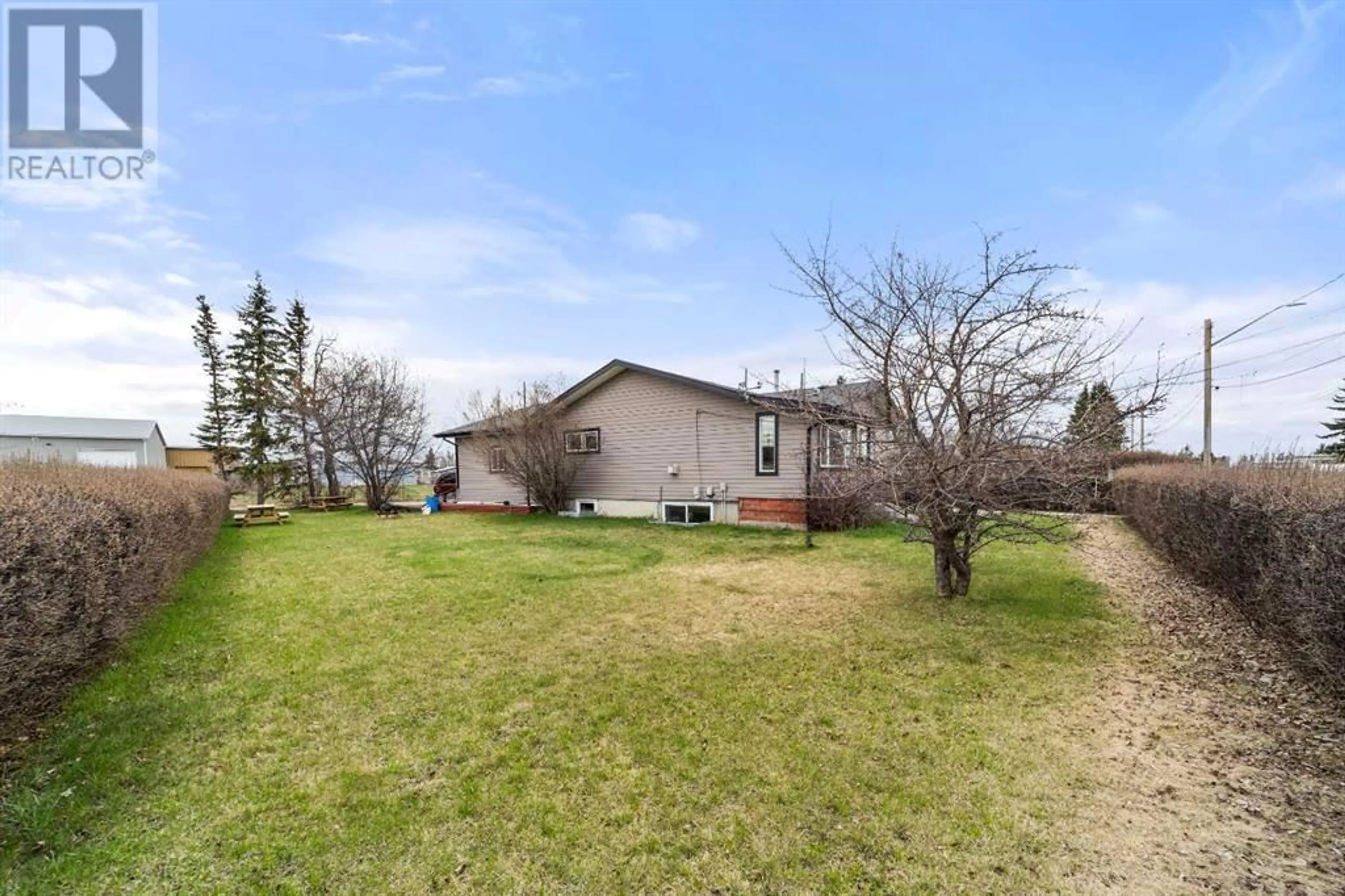 Fenced yard for 4830 54 Street, Olds Alberta T4H1G3