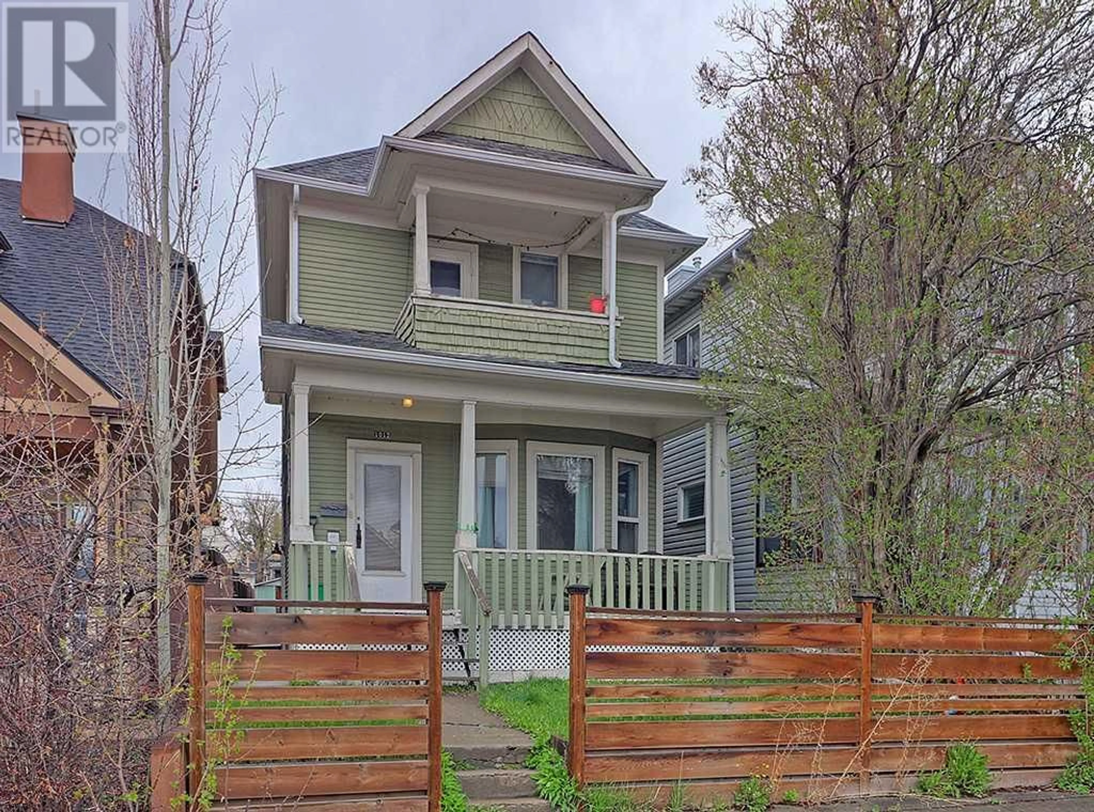 Frontside or backside of a home for 1012 19 Avenue SE, Calgary Alberta T2G1M2