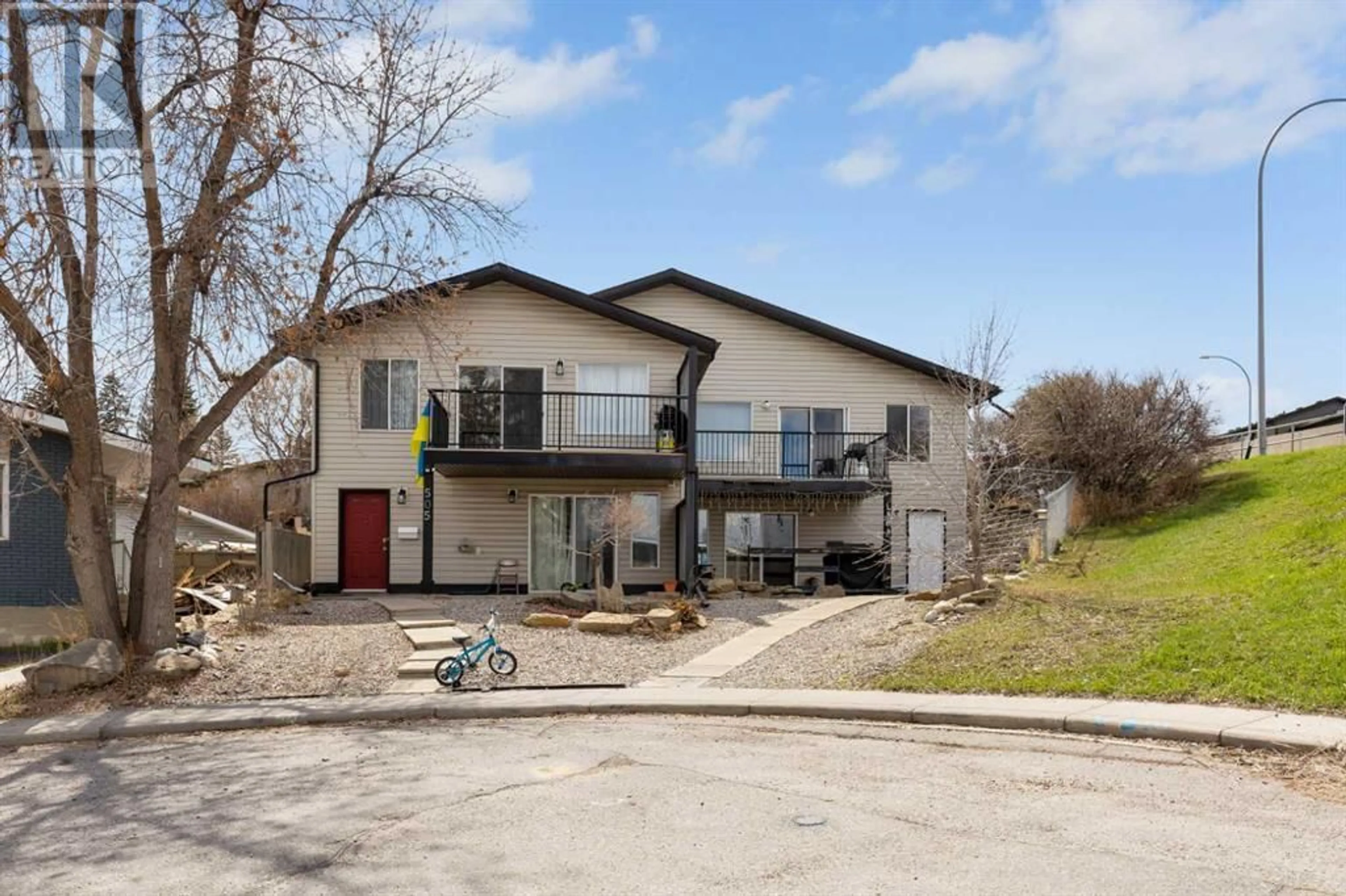 Frontside or backside of a home for 503 34 Avenue NE, Calgary Alberta T2E2K1