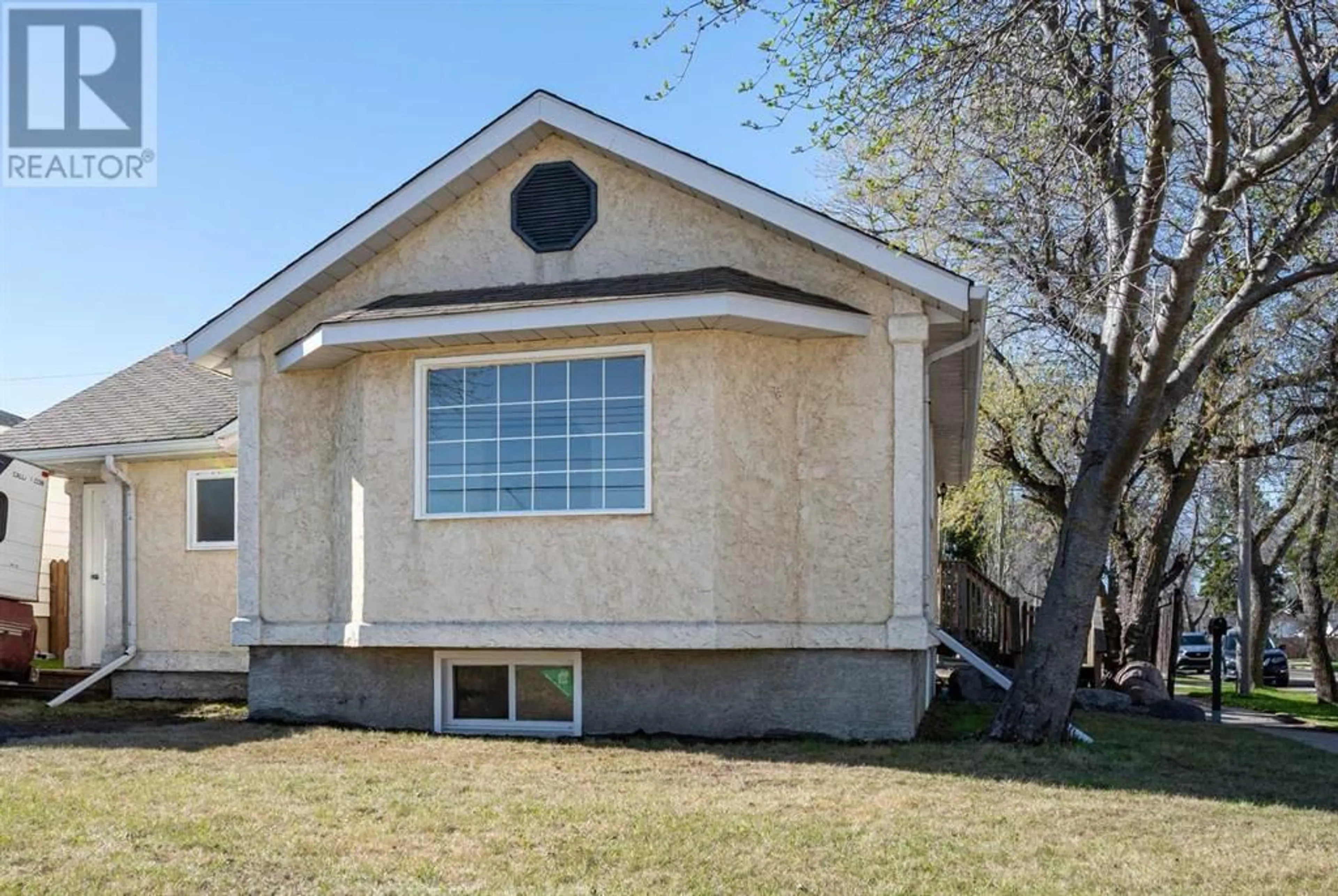 Frontside or backside of a home for 5419 51 Avenue, Camrose Alberta T4V0W2