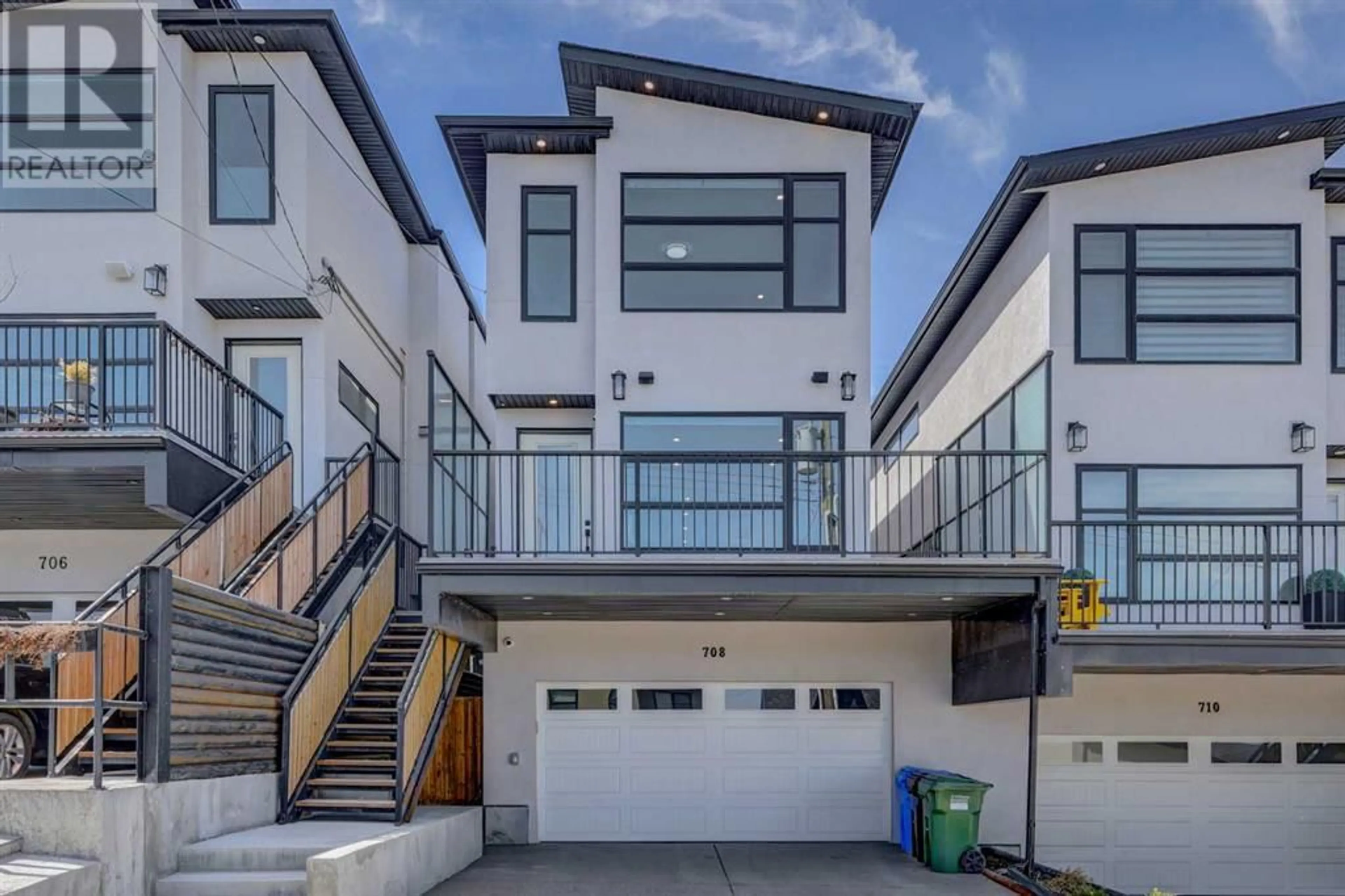 A pic from exterior of the house or condo for 708 13 Street NE, Calgary Alberta T2E5N1