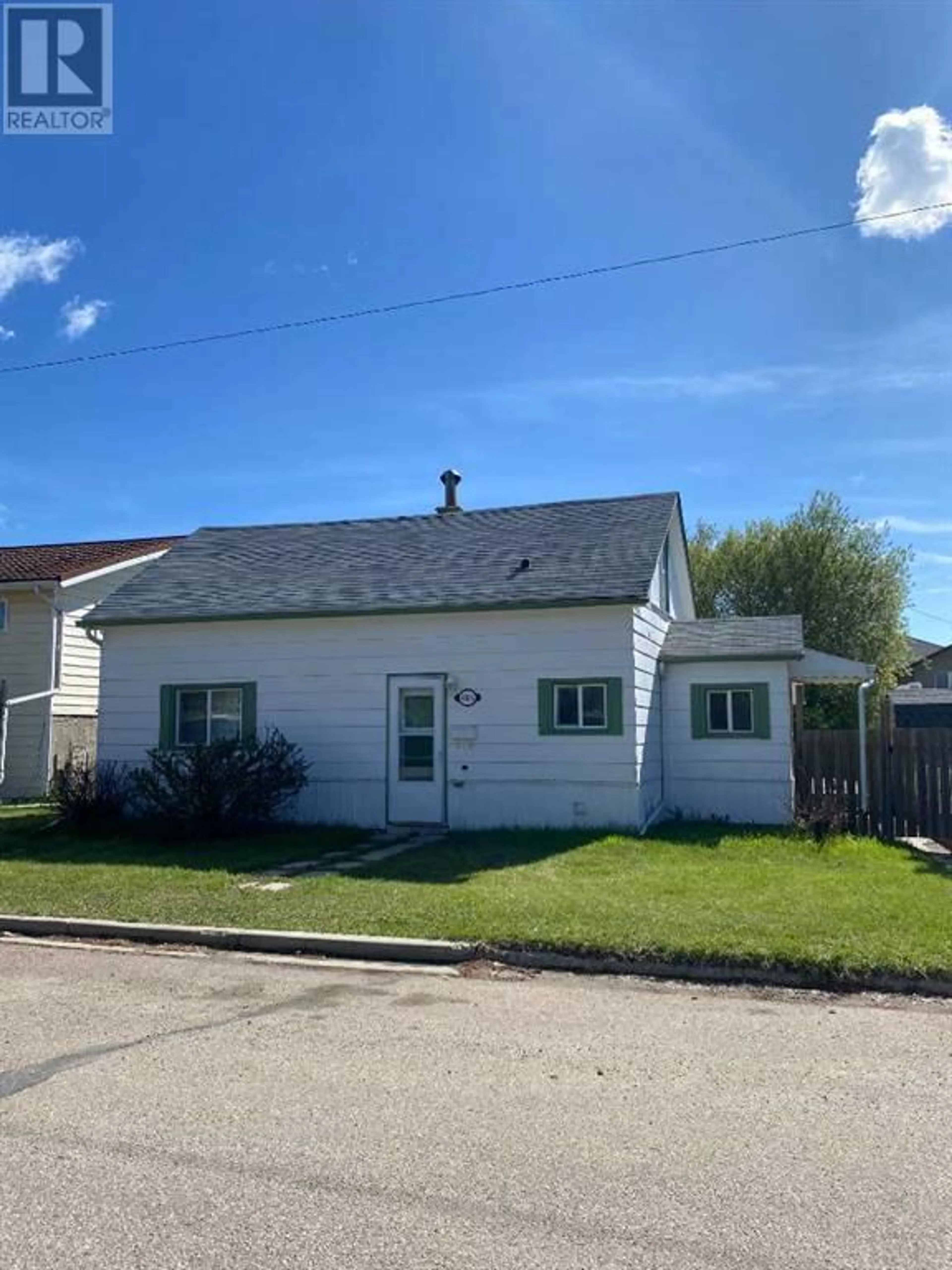 Frontside or backside of a home for 4608 47 Avenue, Innisfail Alberta T4G1N9
