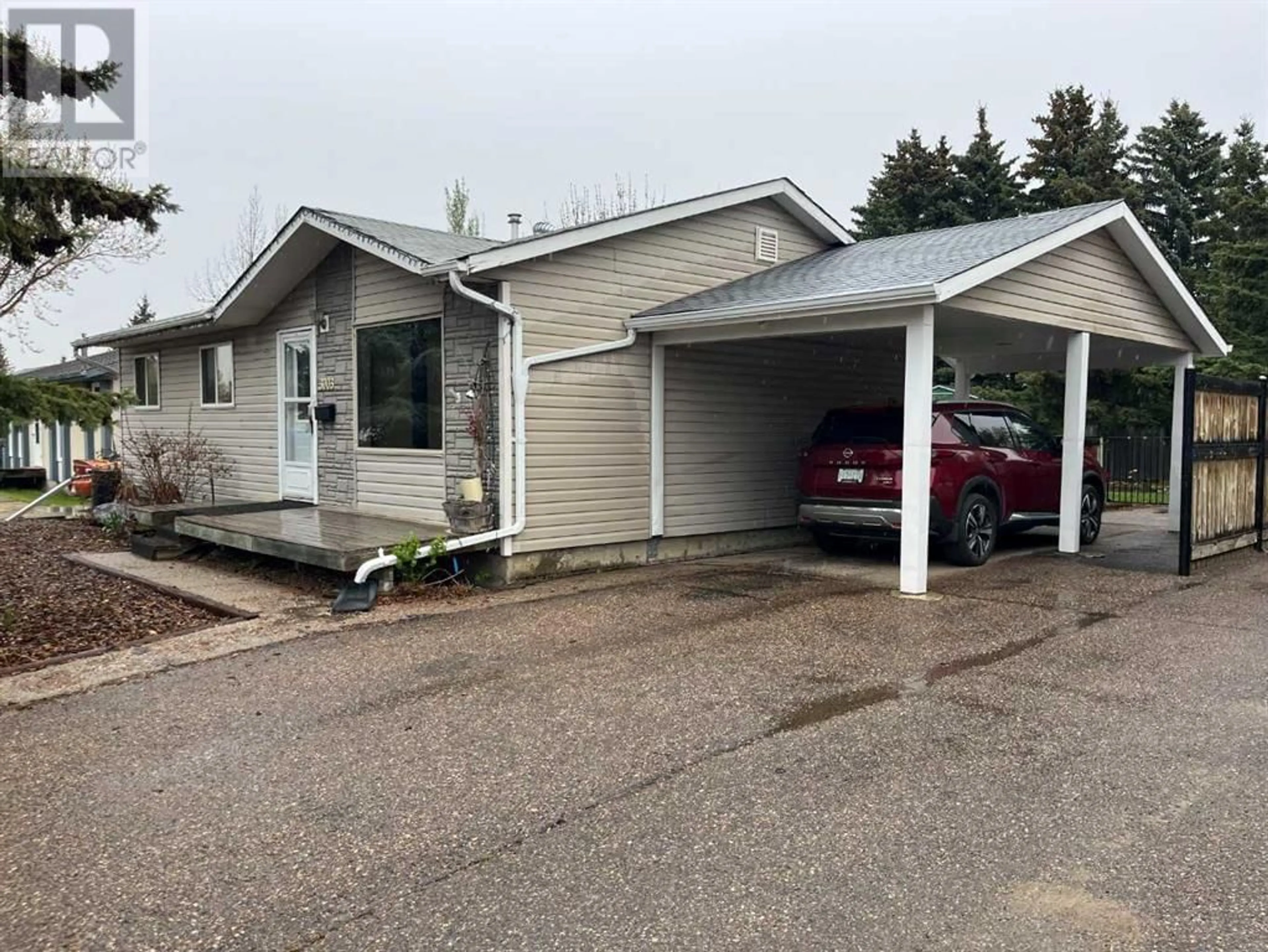 A pic from exterior of the house or condo for 3003 48 Avenue, Lloydminster Saskatchewan S9V1C5
