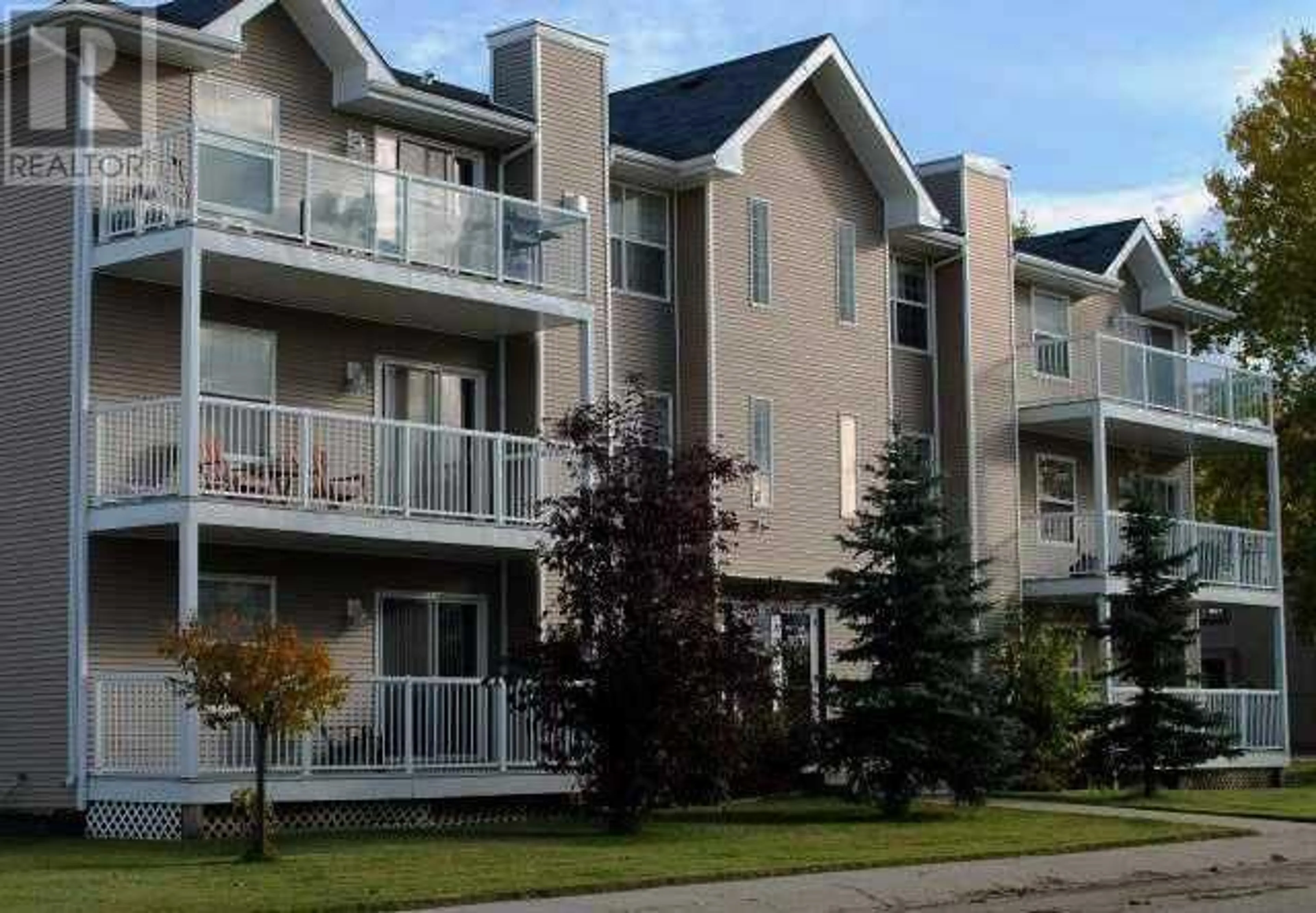 A pic from exterior of the house or condo for 103 501 3 Street NE, Fox Creek Alberta T0H1P0