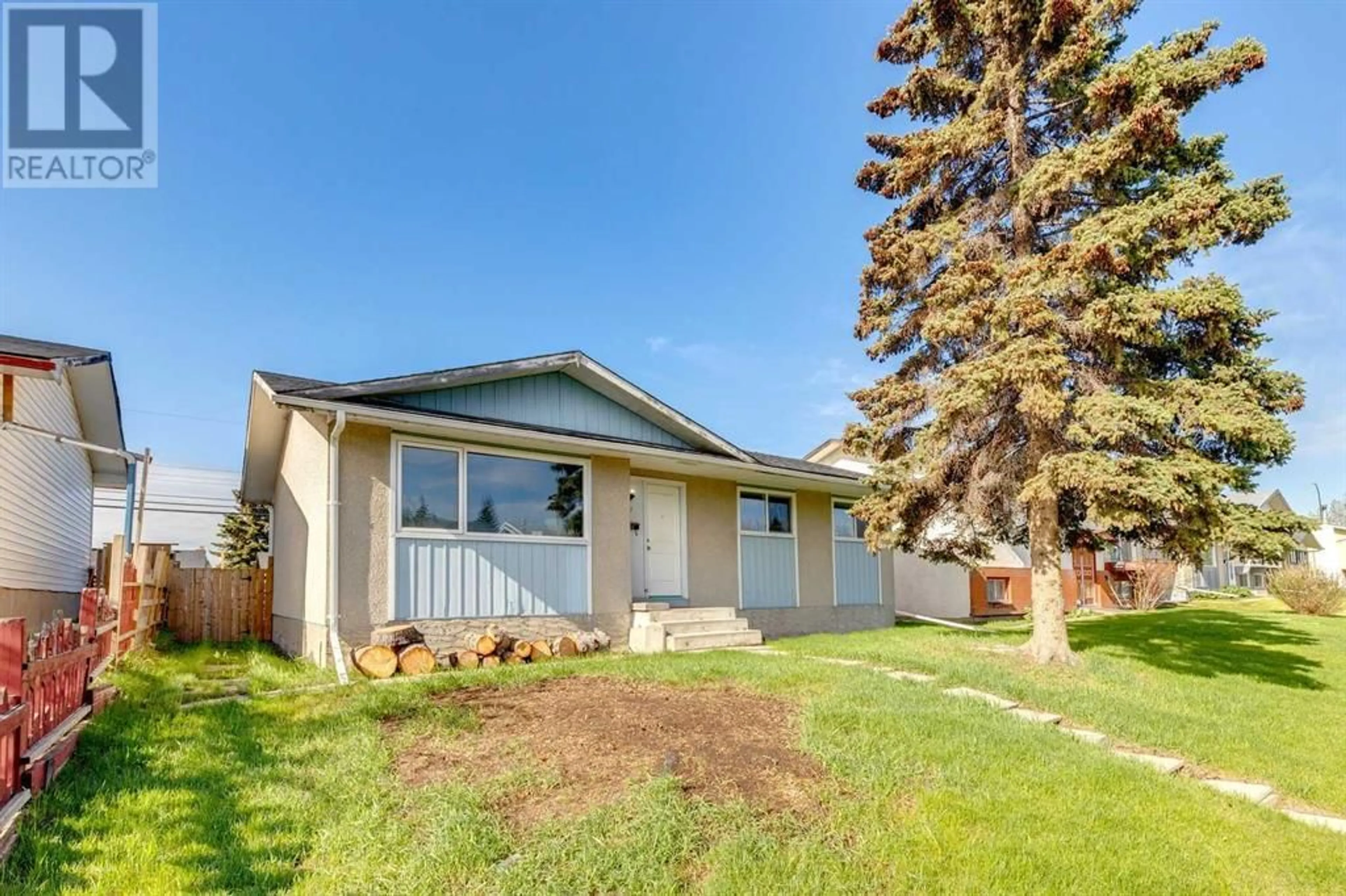 Frontside or backside of a home for 47 Penworth Crescent SE, Calgary Alberta T2A4C5
