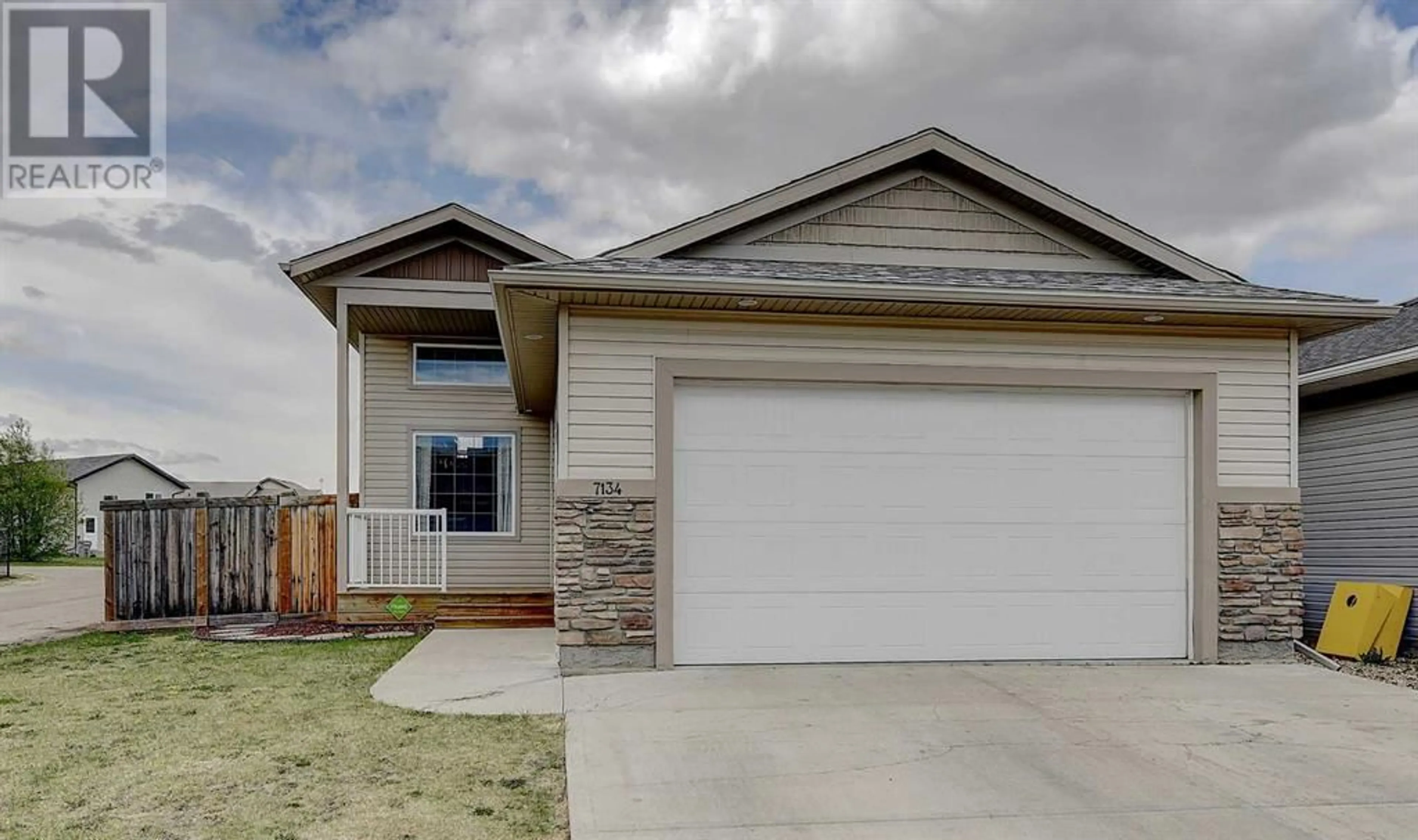 Frontside or backside of a home for 7134 88A Street, Grande Prairie Alberta T8X0E2