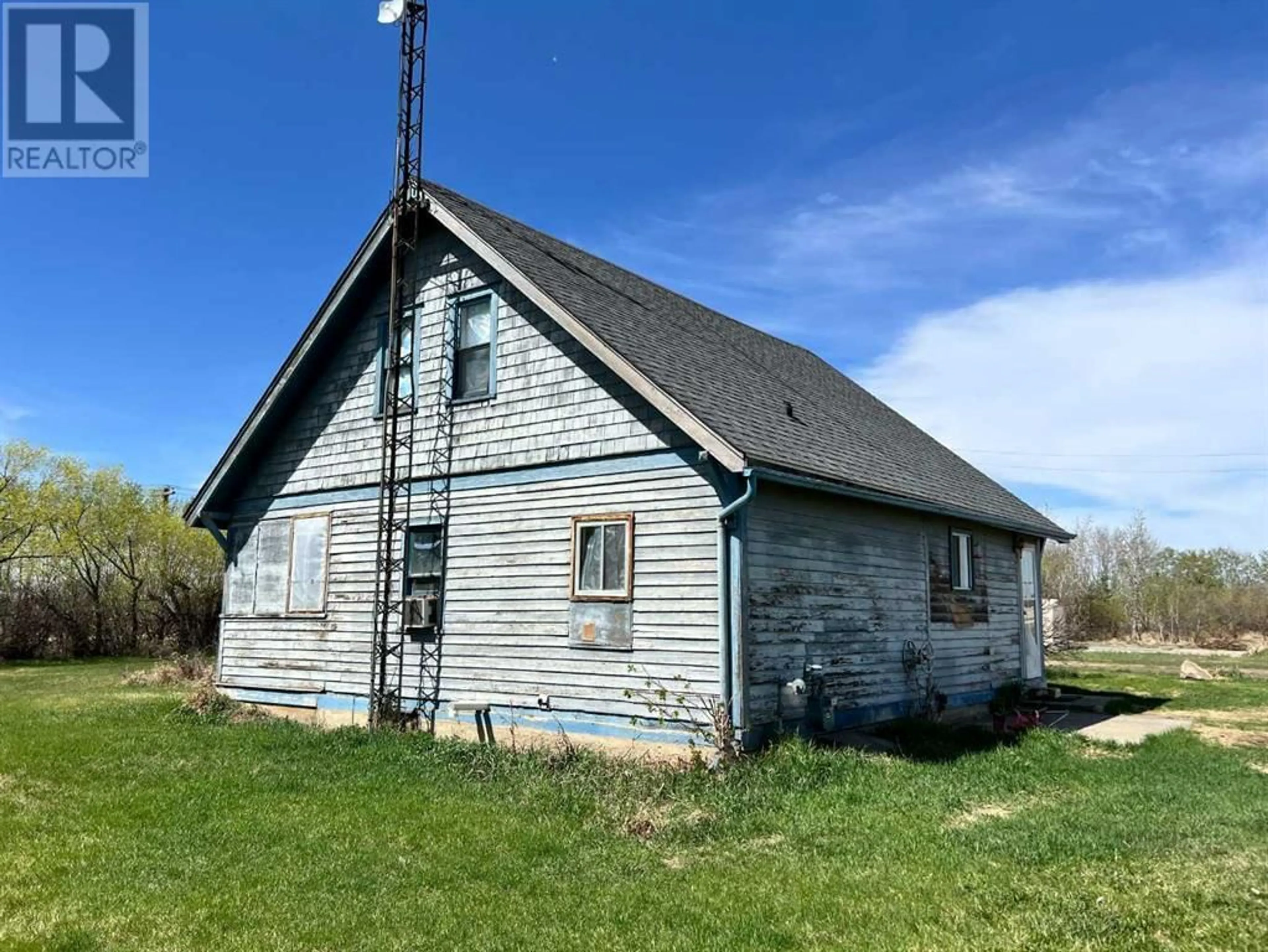 Cottage for 46015 180 Range, Rural Camrose County Alberta T0B0J0