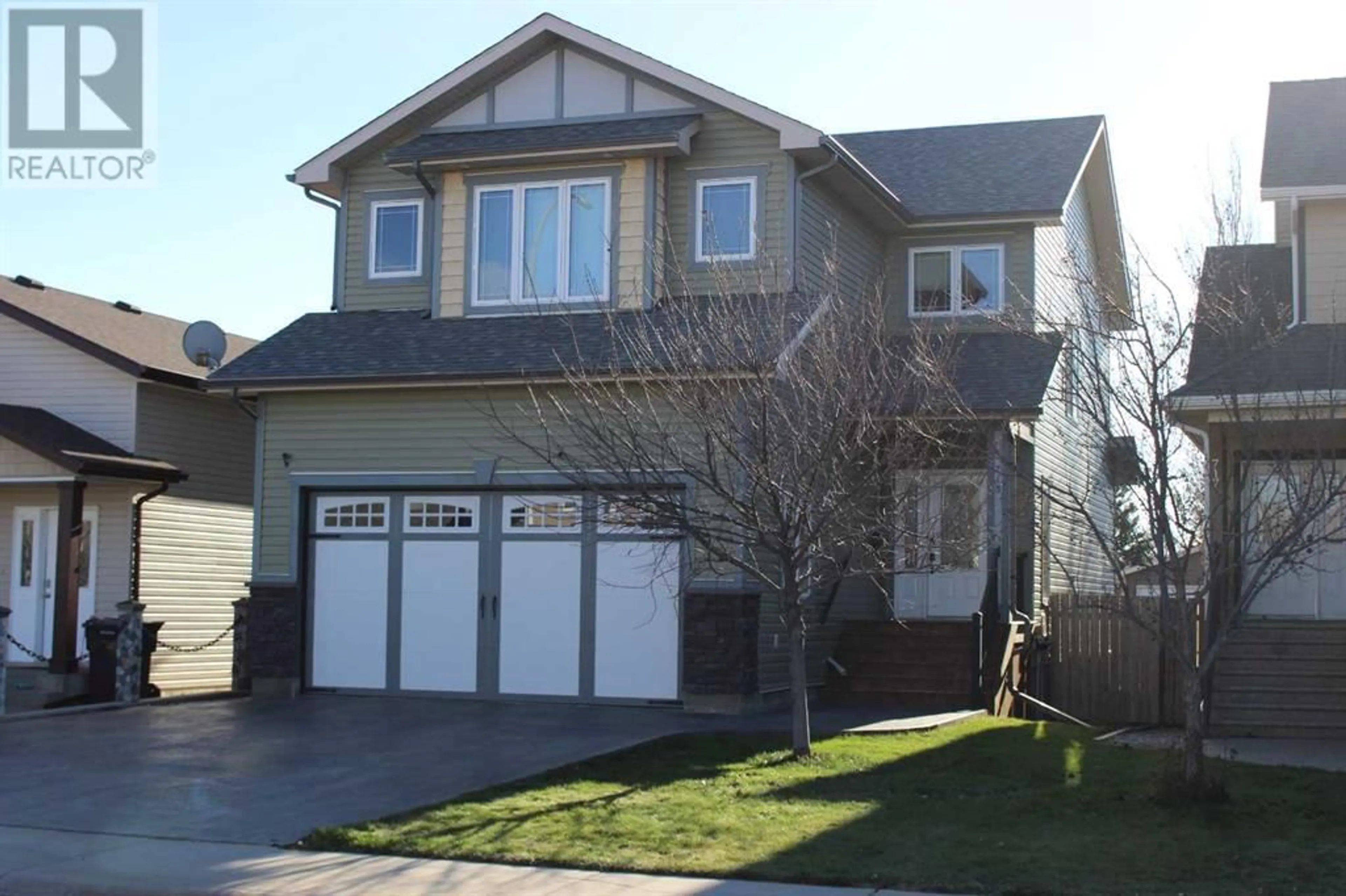 Frontside or backside of a home for 715 Northridge Avenue, Picture Butte Alberta T0K1V0
