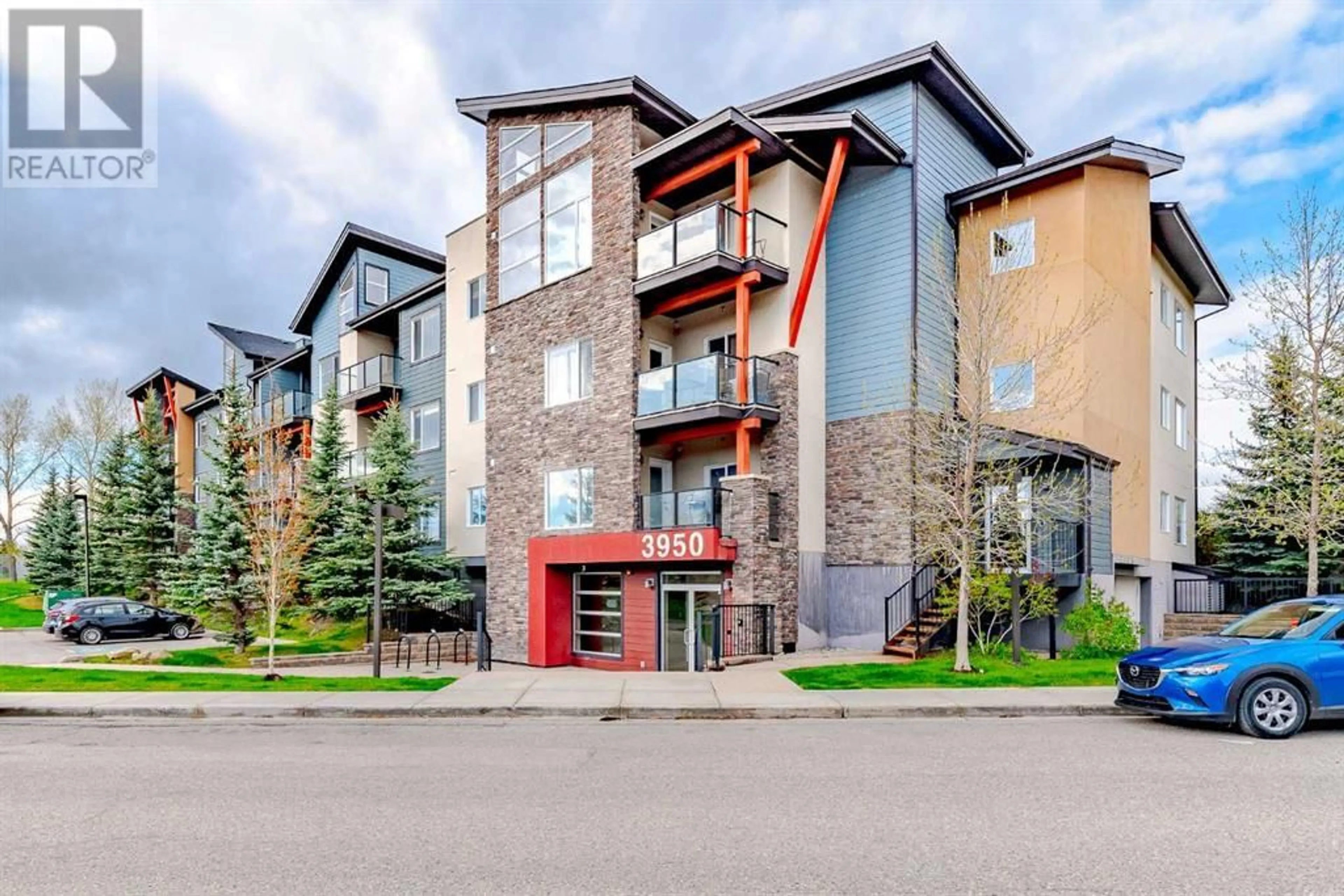 A pic from exterior of the house or condo for 301 3950 46 Avenue NW, Calgary Alberta T3A0L9