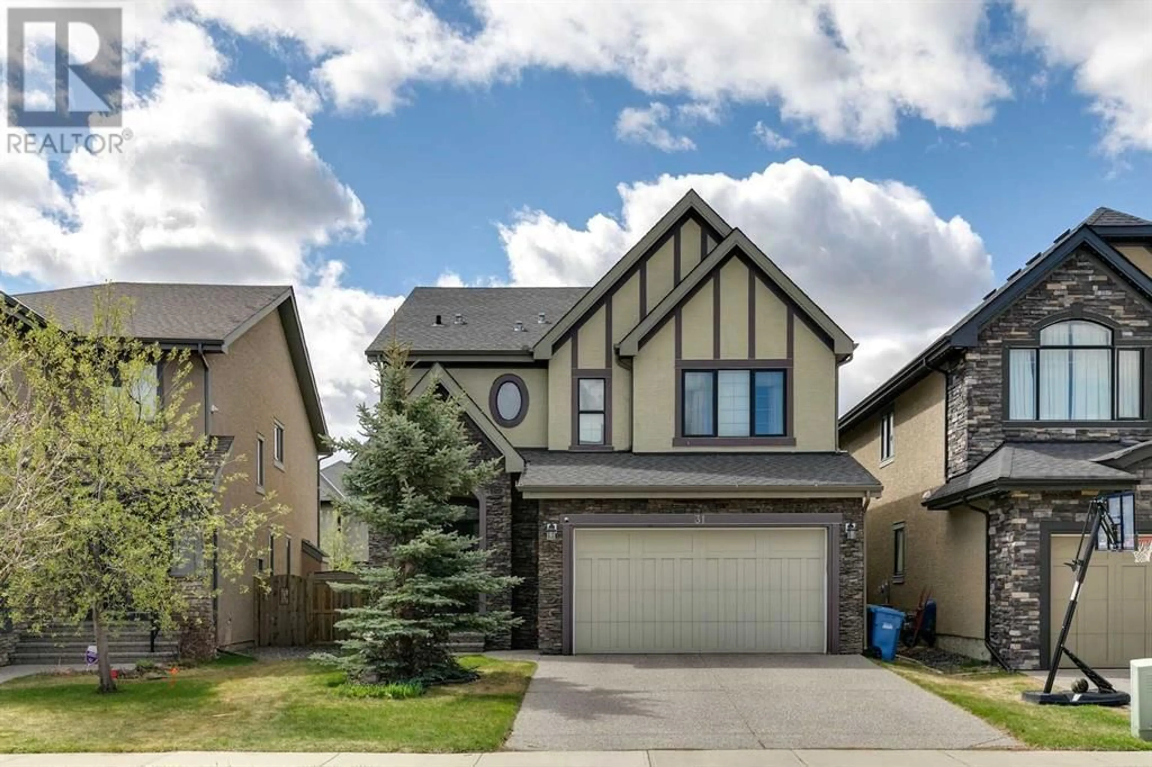 Frontside or backside of a home for 31 West Coach Road SW, Calgary Alberta T3H0M6