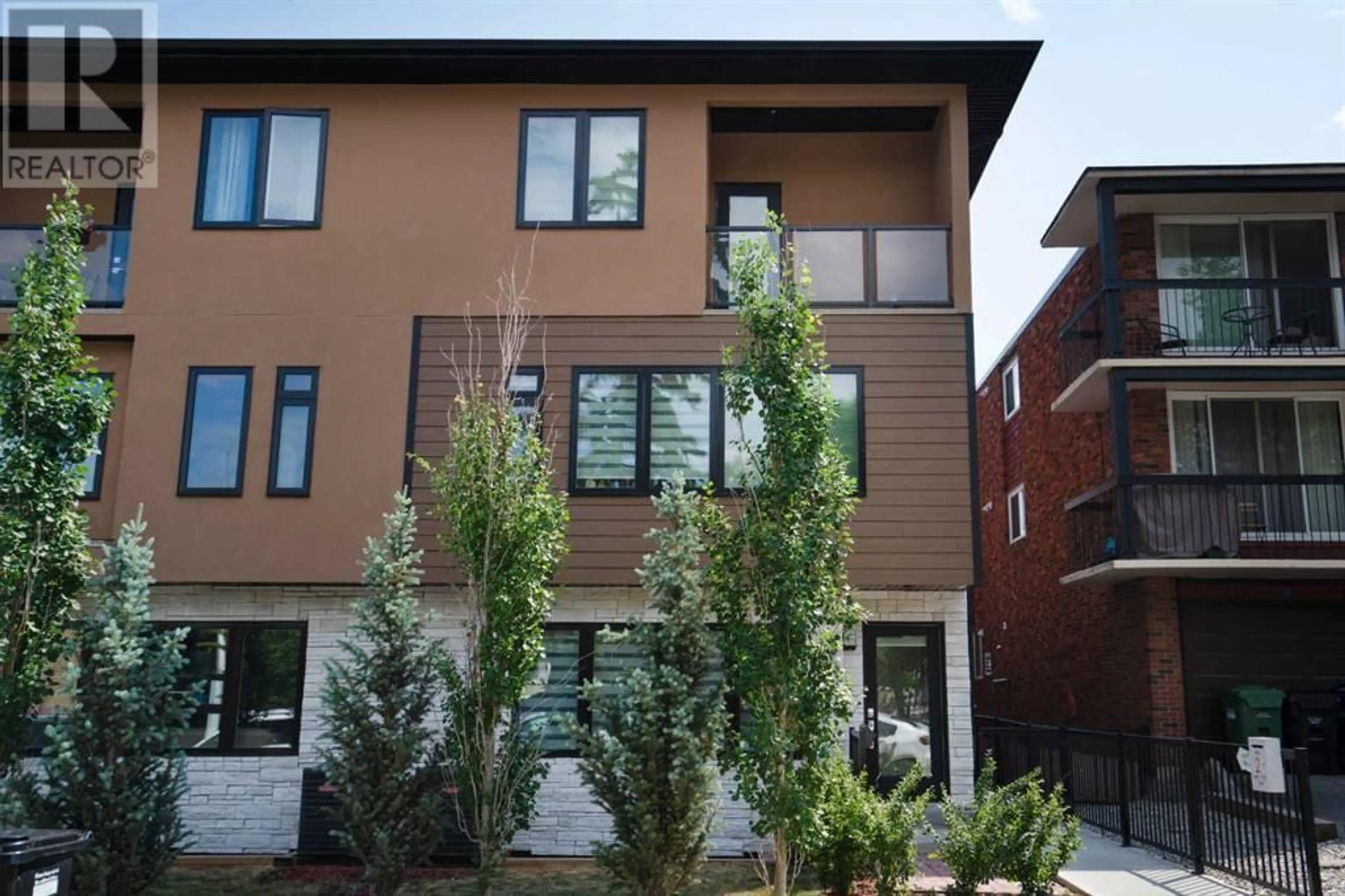A pic from exterior of the house or condo for 1 1816 17 Street SW, Calgary Alberta T2T4M2
