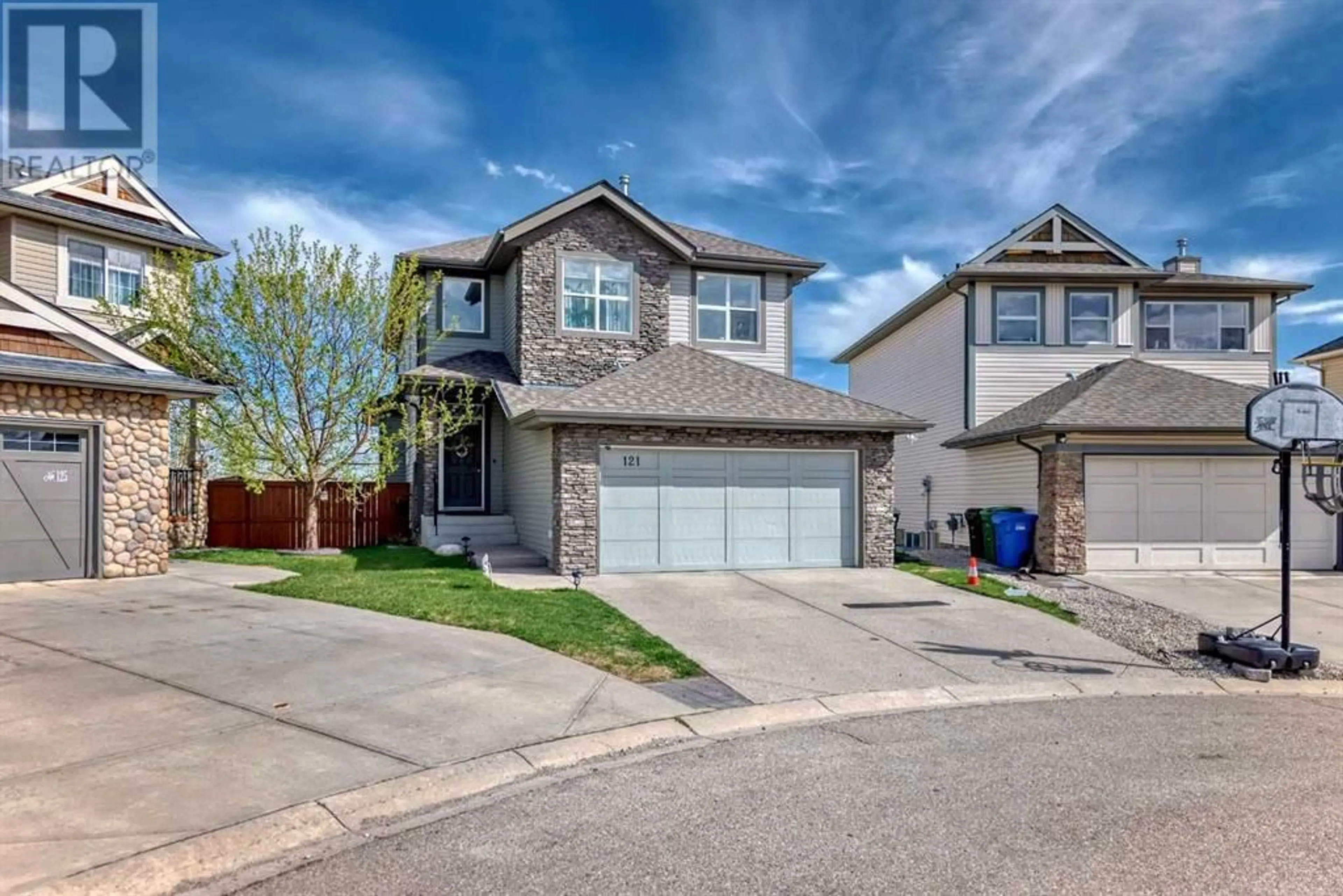 Frontside or backside of a home for 121 Cortina Bay SW, Calgary Alberta T3H0B5