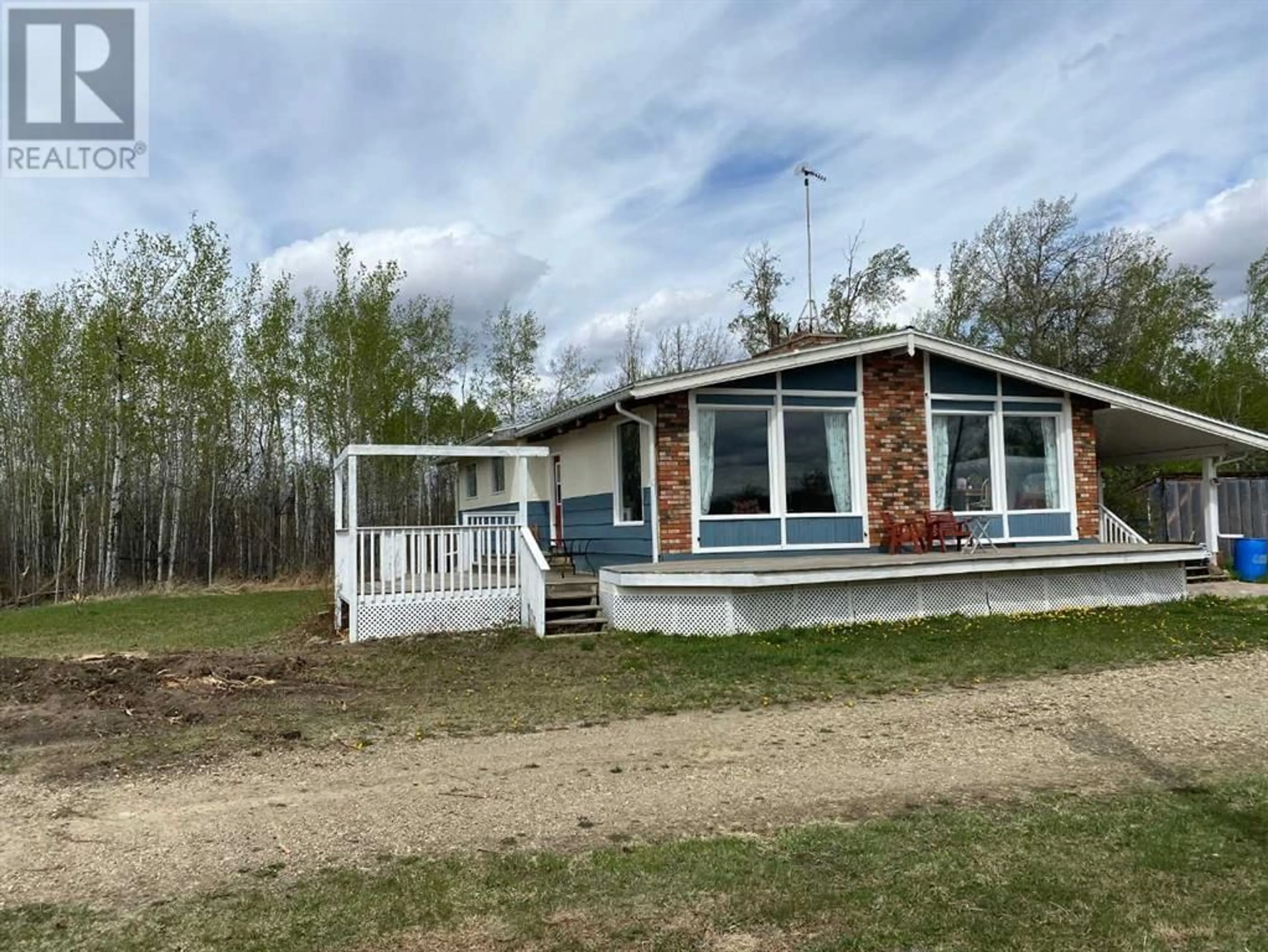 Cottage for 79259 RGE RD 81, Rural Saddle Hills County Alberta T0H3G0
