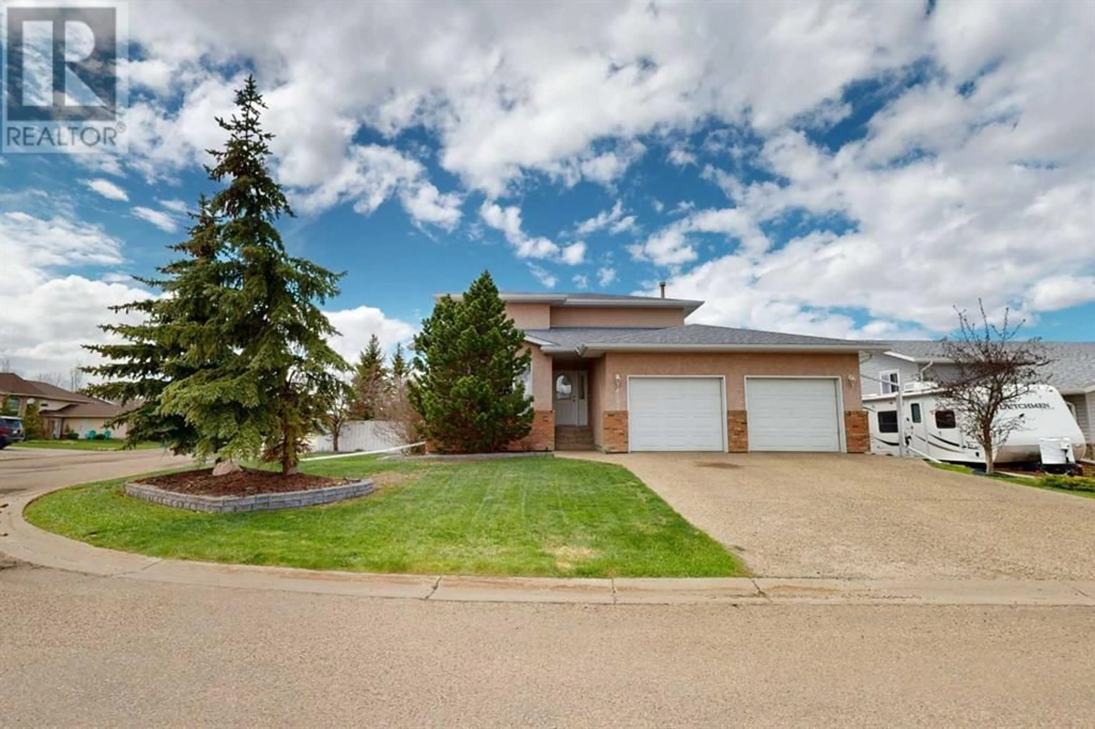 Frontside or backside of a home for 4102 66 Street, Stettler Alberta T0C2L1