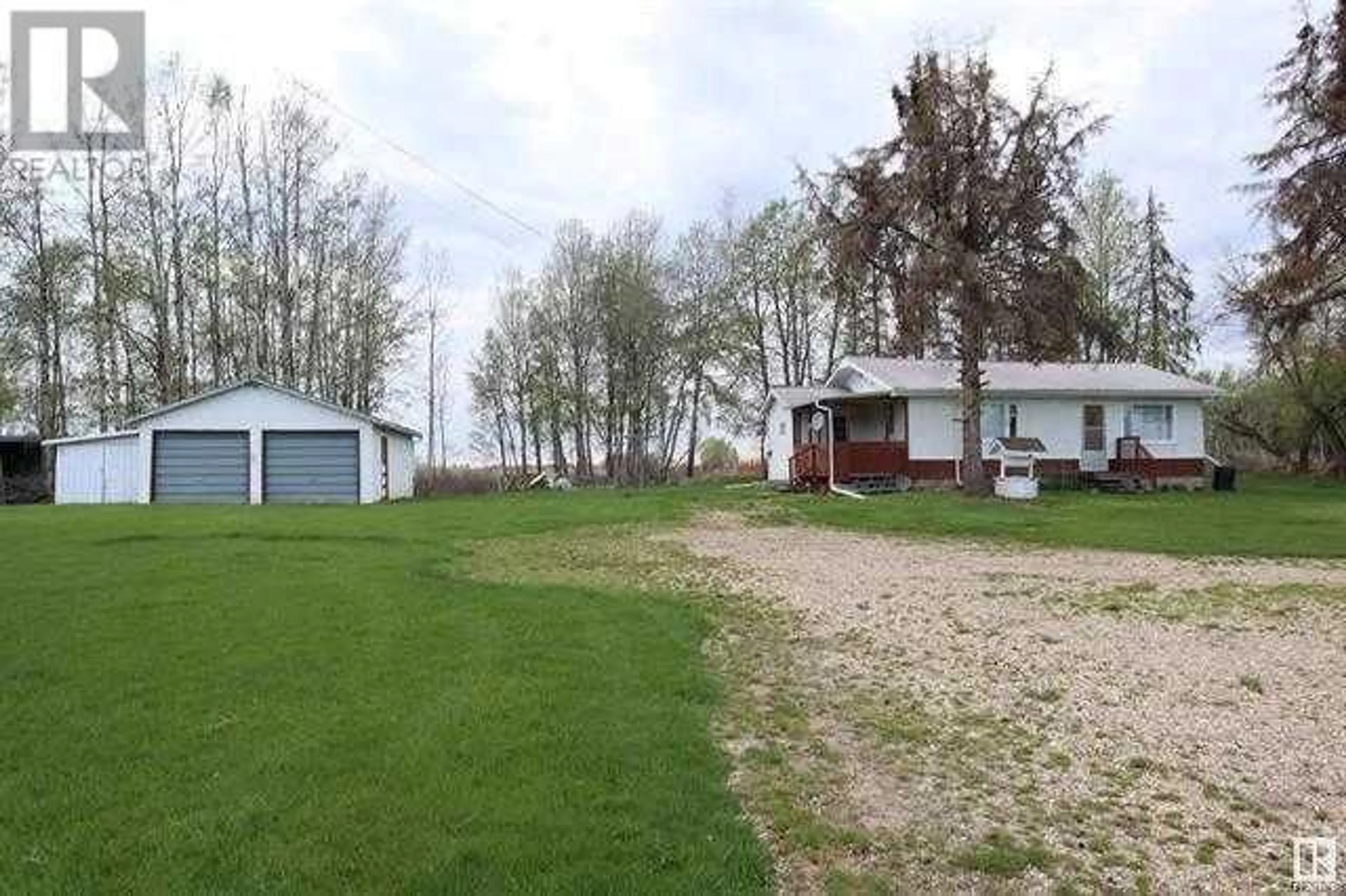 Cottage for 3347 TWP 495, Warburg Alberta T0C2T0