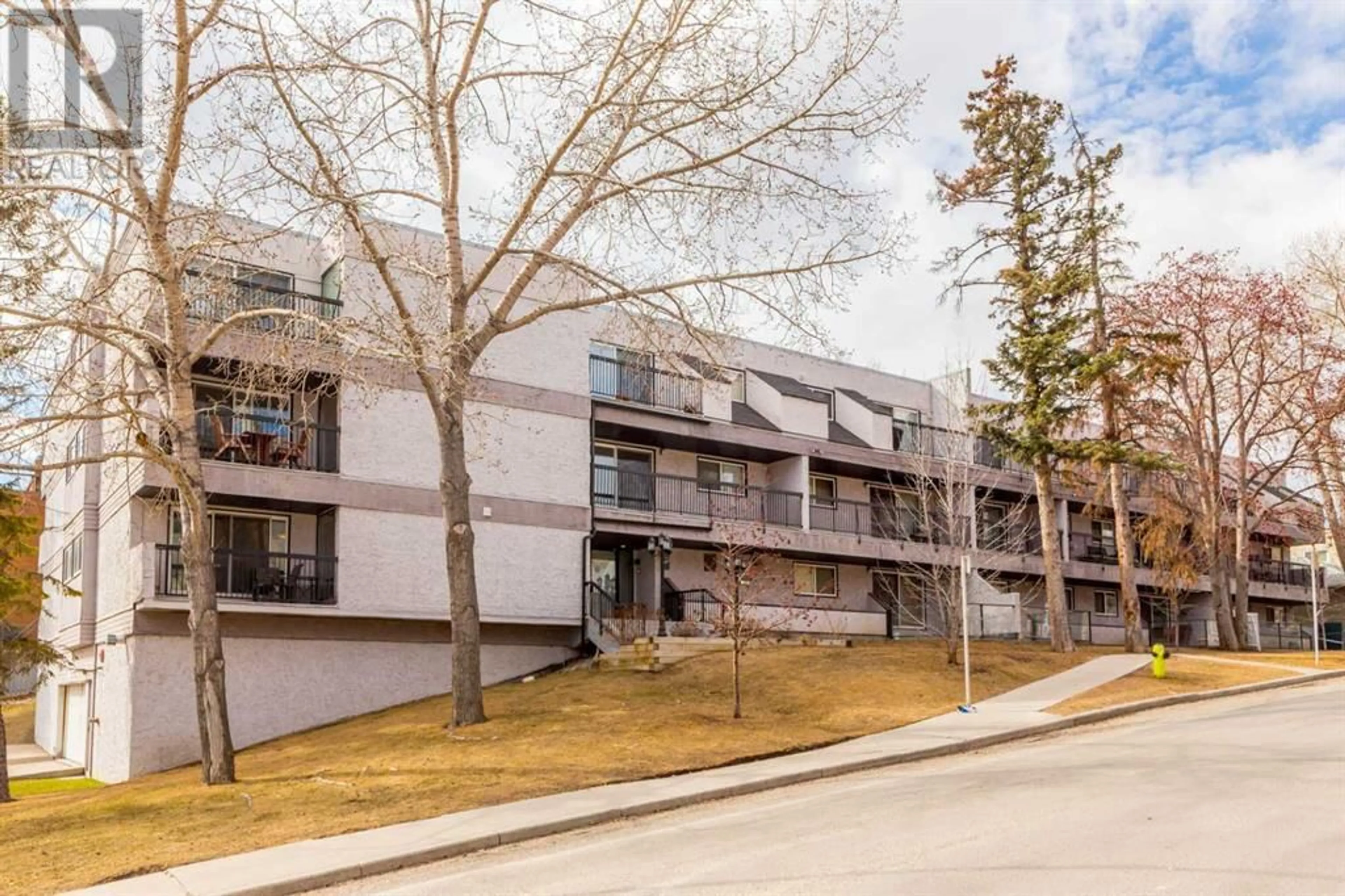 A pic from exterior of the house or condo for 108 355 5 Avenue NE, Calgary Alberta T2E0K9