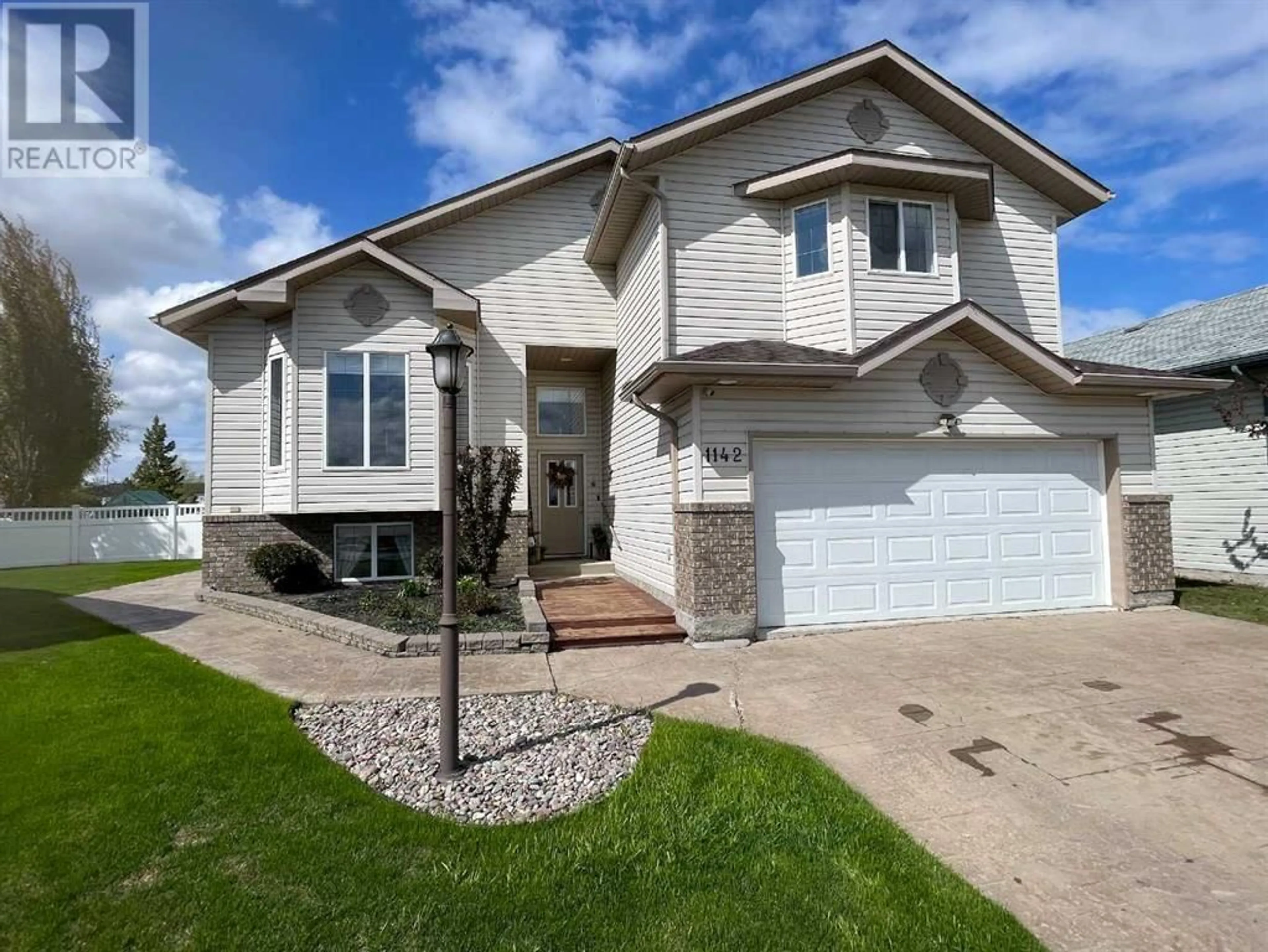 Frontside or backside of a home for 1142 19 Street, Wainwright Alberta T9W1V1