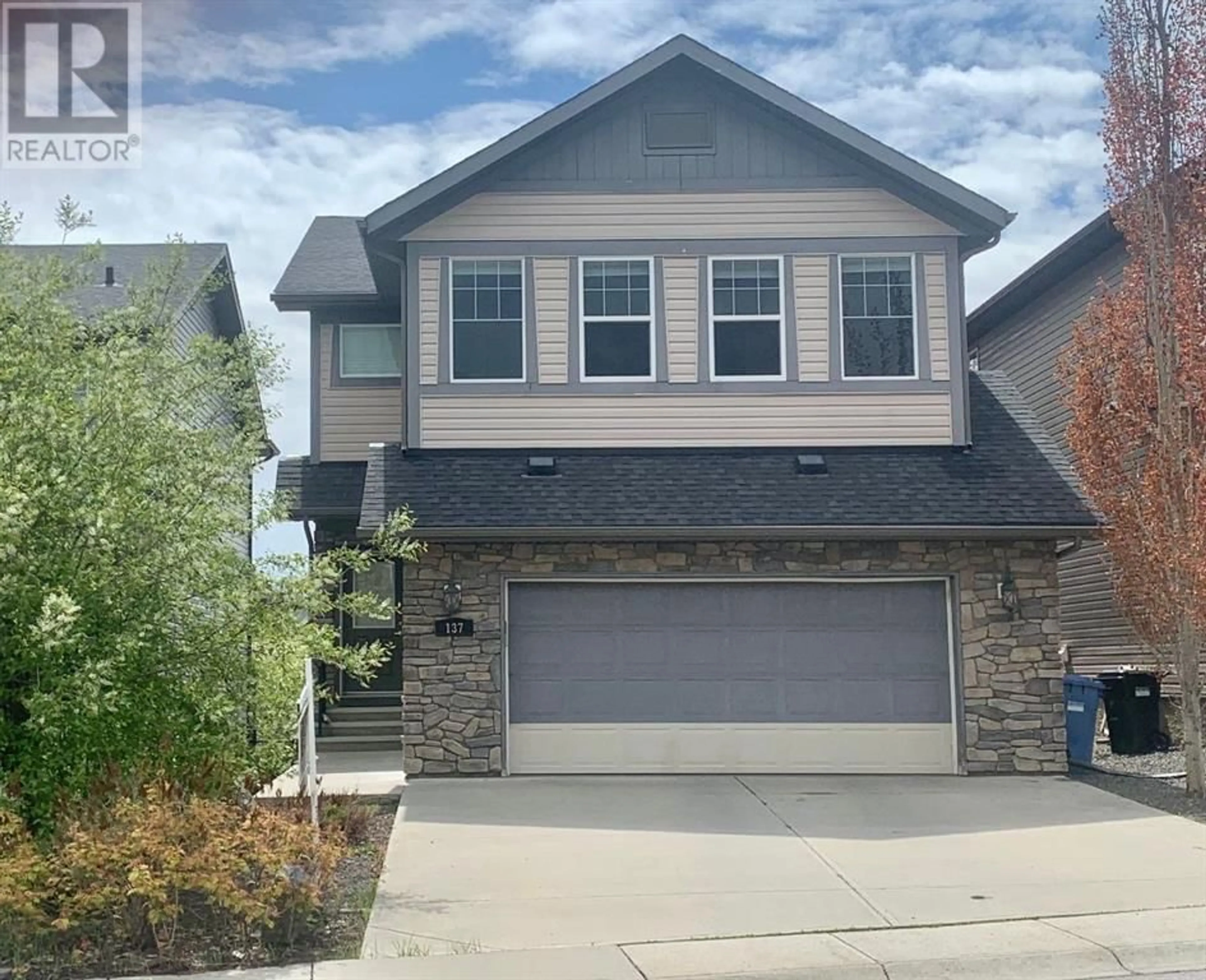 Frontside or backside of a home for 137 Kincora Glen Rise NW, Calgary Alberta T3R0B7