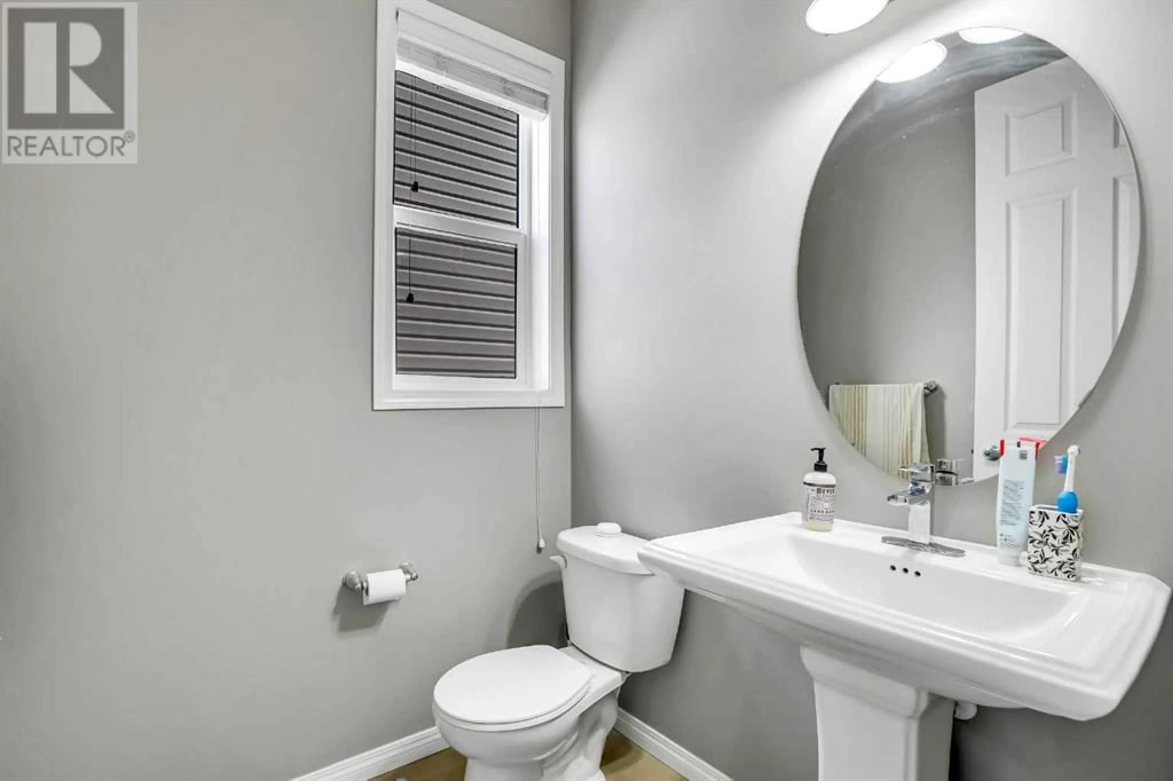 Standard bathroom, ceramic/tile floor for 76 CITYSCAPE GROVE NORTHEAST, Calgary Alberta T3N0M7