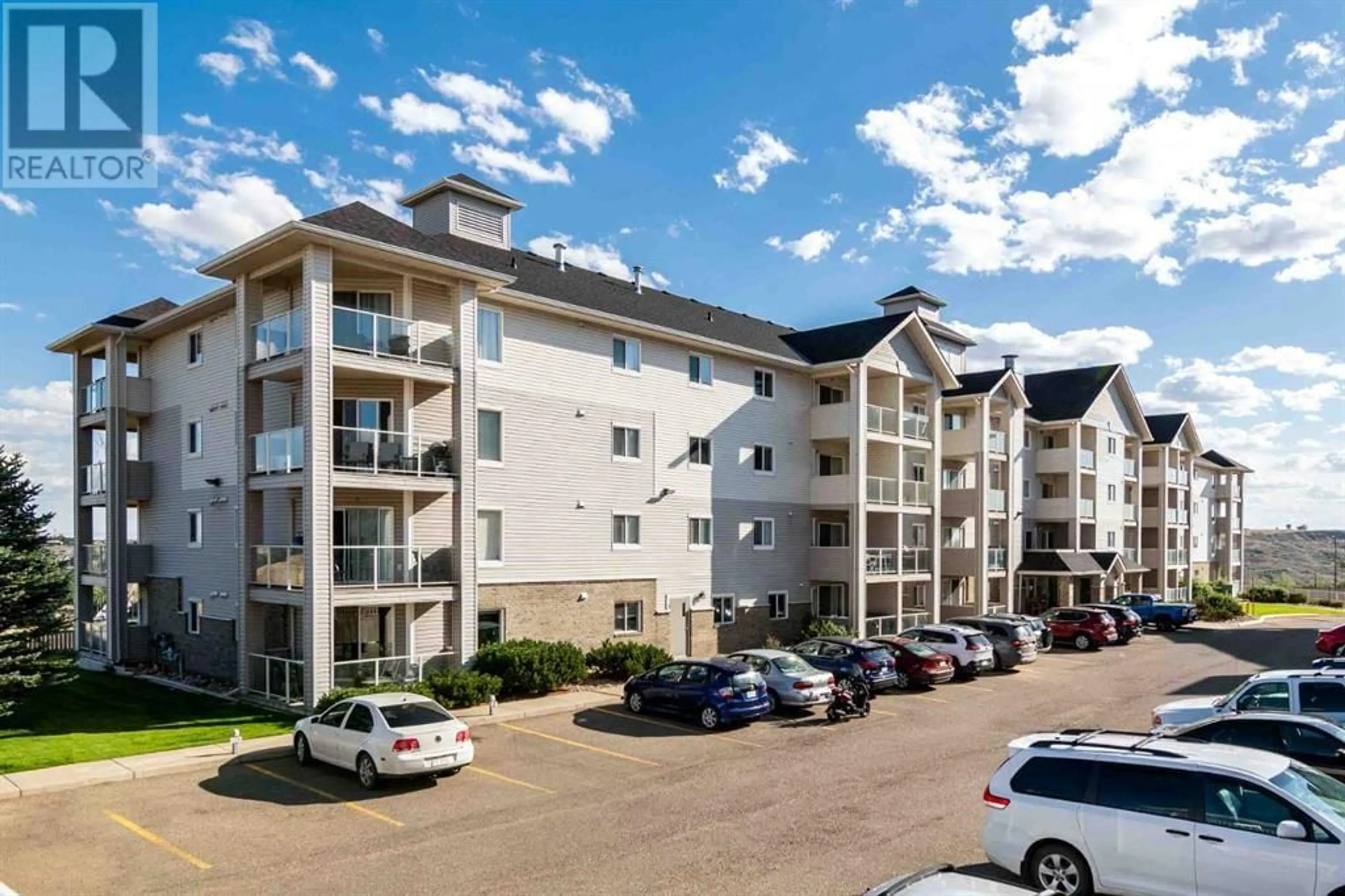 A pic from outside/outdoor area/front of a property/back of a property/a pic from drone, unknown for 1616 SAAMIS DRIVE NORTHWEST, Medicine Hat Alberta T1C4X2