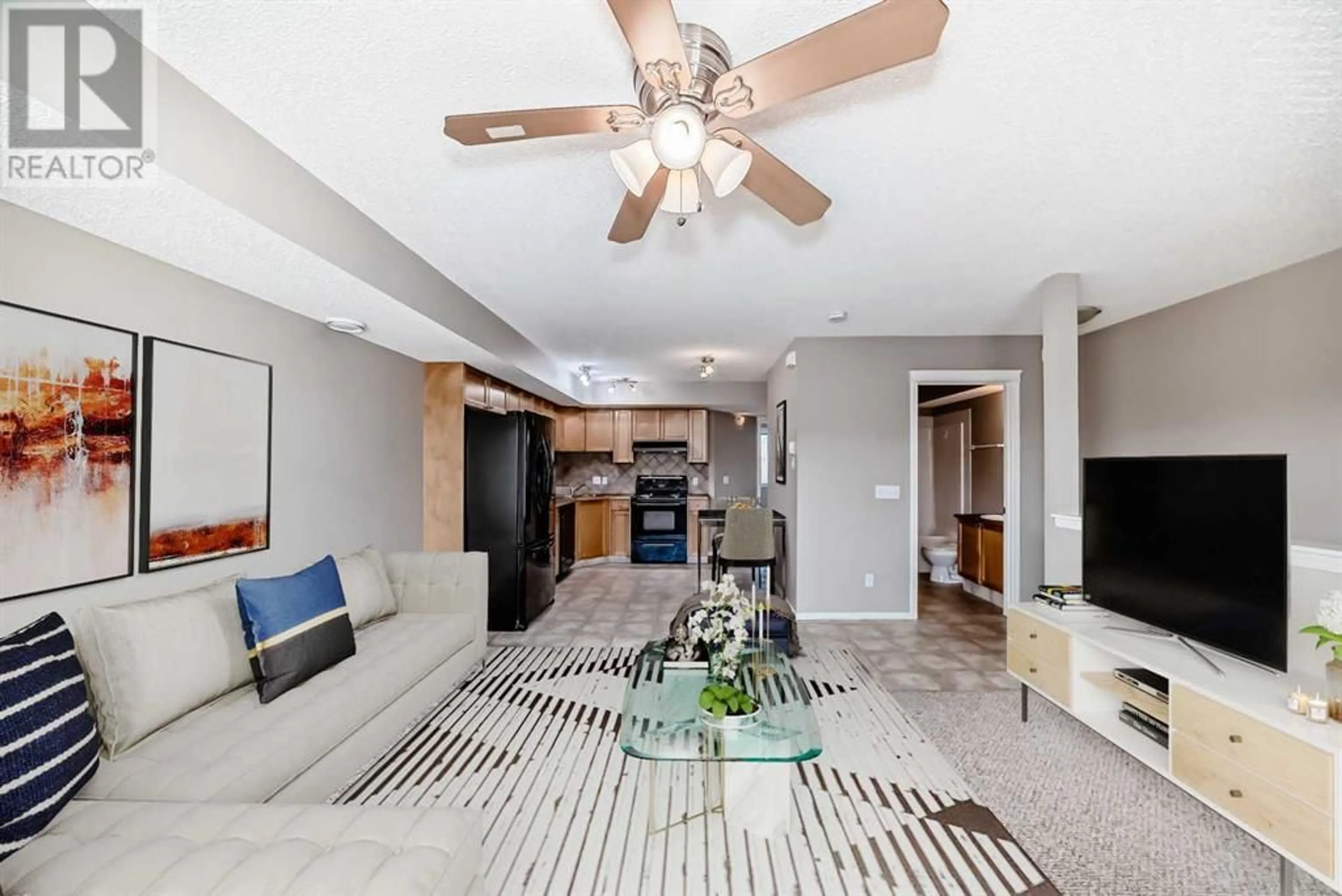 Living room with furniture, unknown for 140 SAGEWOOD BOULEVARD SOUTHWEST, Airdrie Alberta T4B3H5