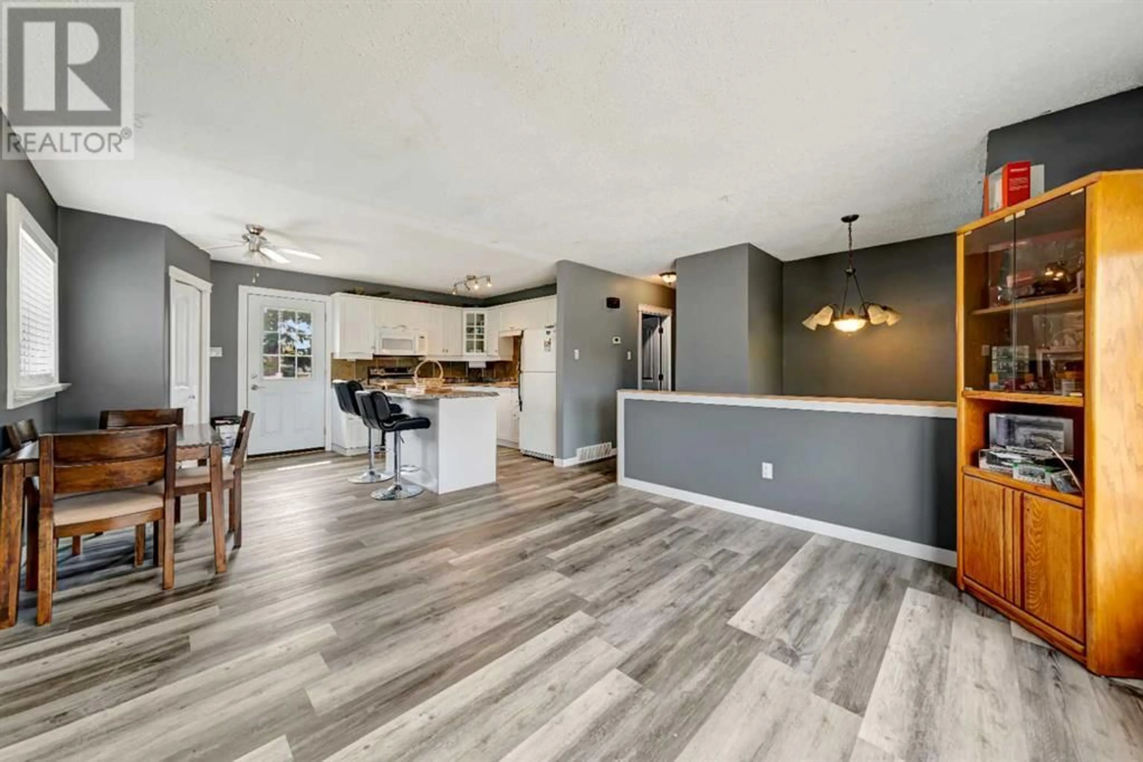 Open concept kitchen, unknown for 4805 36 STREET, Lloydminster Alberta S9V0A1