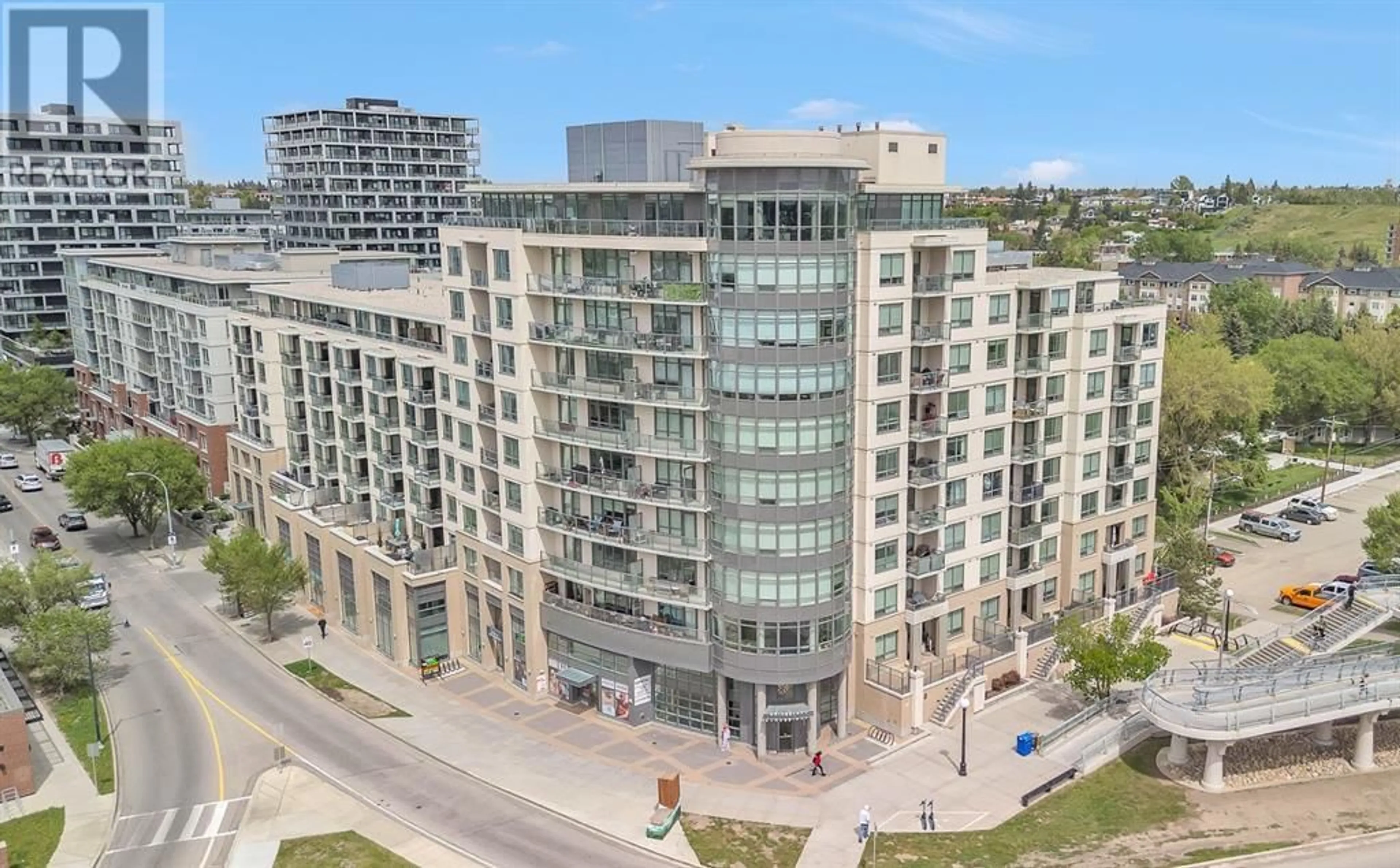 A pic from outside/outdoor area/front of a property/back of a property/a pic from drone, city buildings view from balcony for 38 9 STREET NORTHEAST, Calgary Alberta T2E7X9