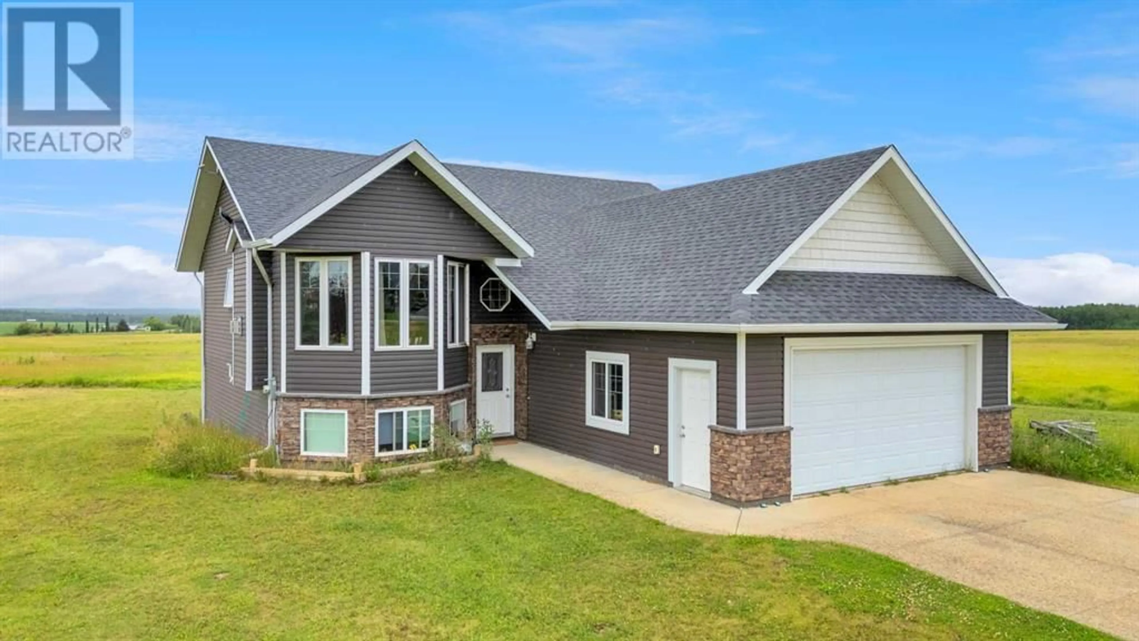 Home with vinyl exterior material, unknown for 6253050 TWP RD 424, Rural Ponoka County Alberta T4J1R3