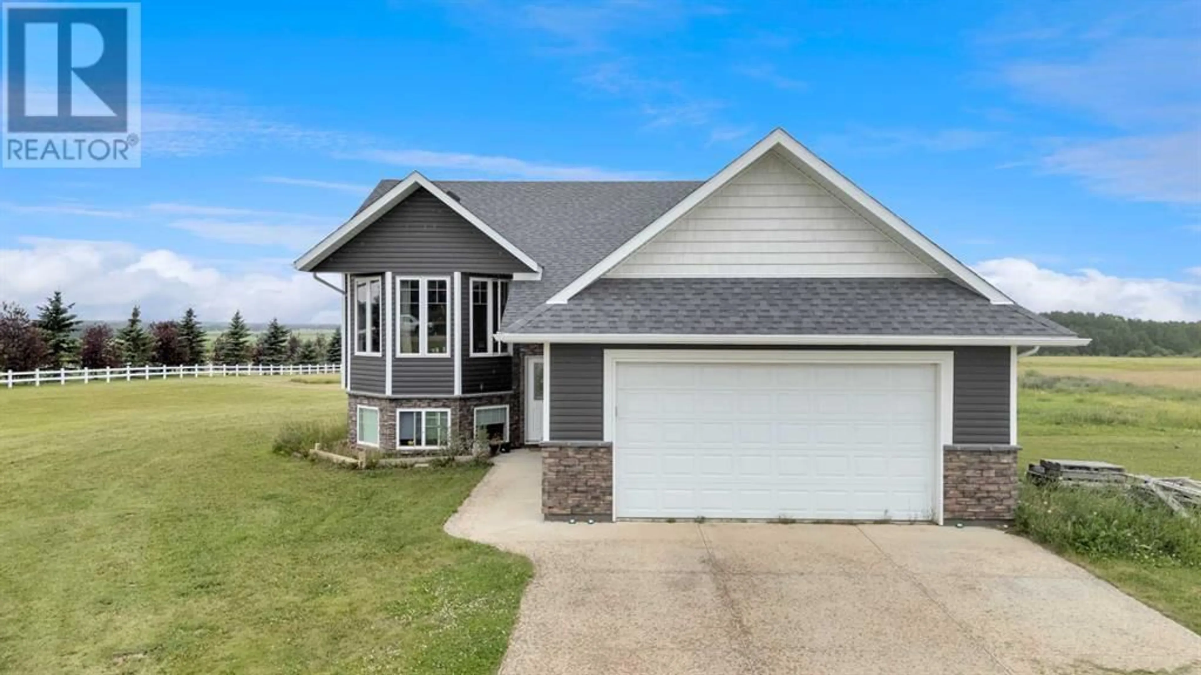 Home with vinyl exterior material, unknown for 6253050 TWP RD 424, Rural Ponoka County Alberta T4J1R3