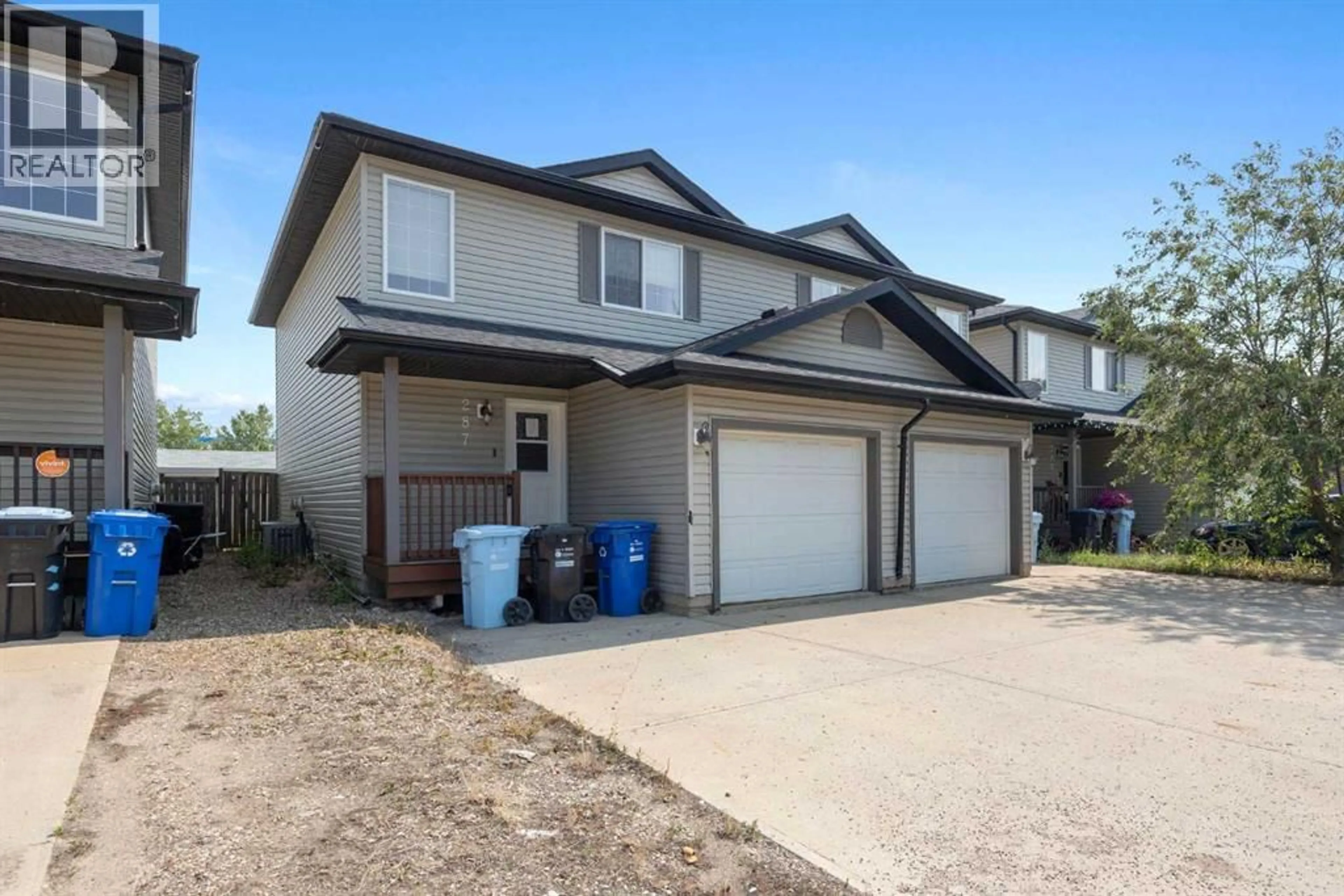 Home with vinyl exterior material, street for 287 BEAR PAW DRIVE, Fort McMurray Alberta T9K2W1